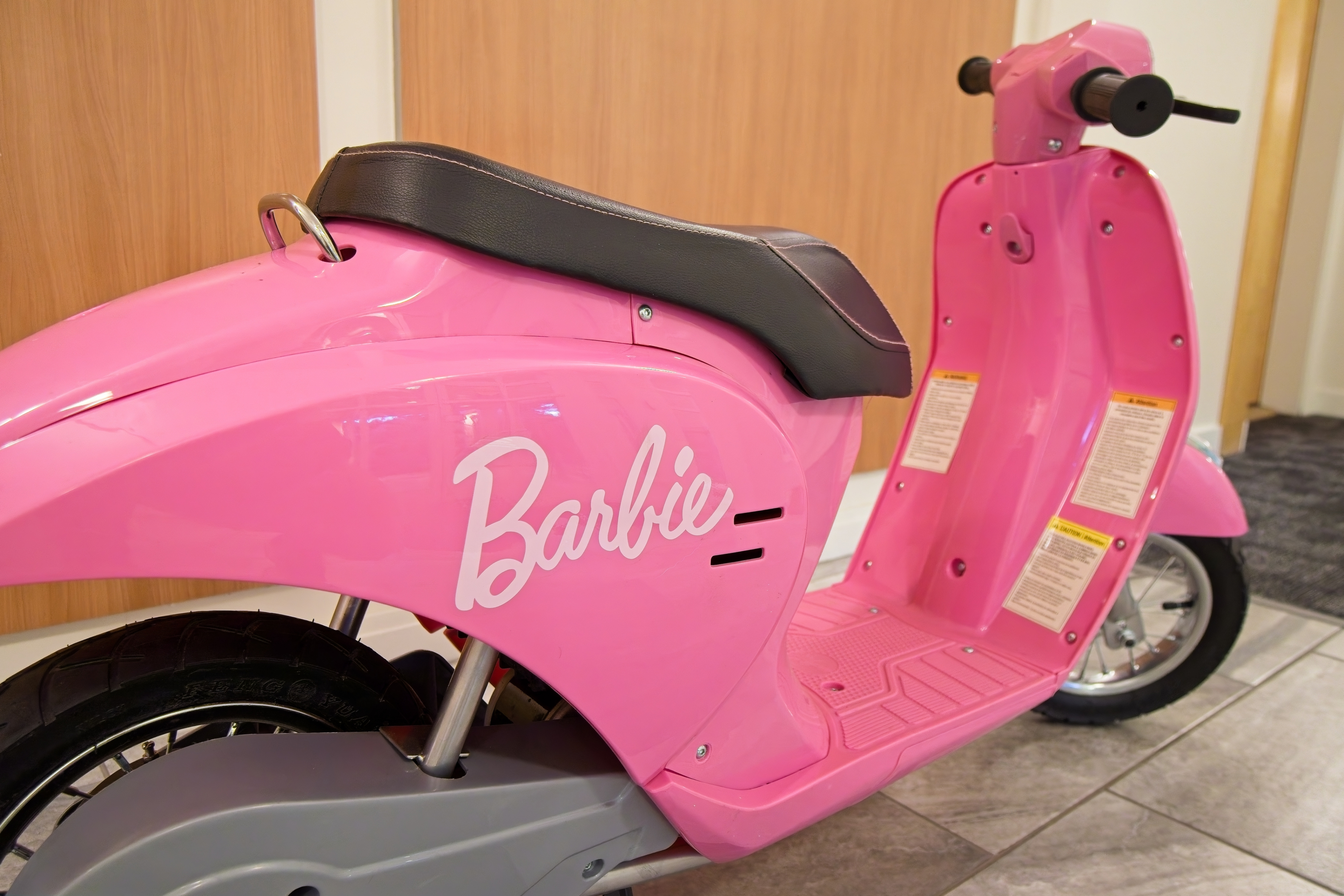 Barbie Electric Scooter, 24V Battery-Powered - photo 2