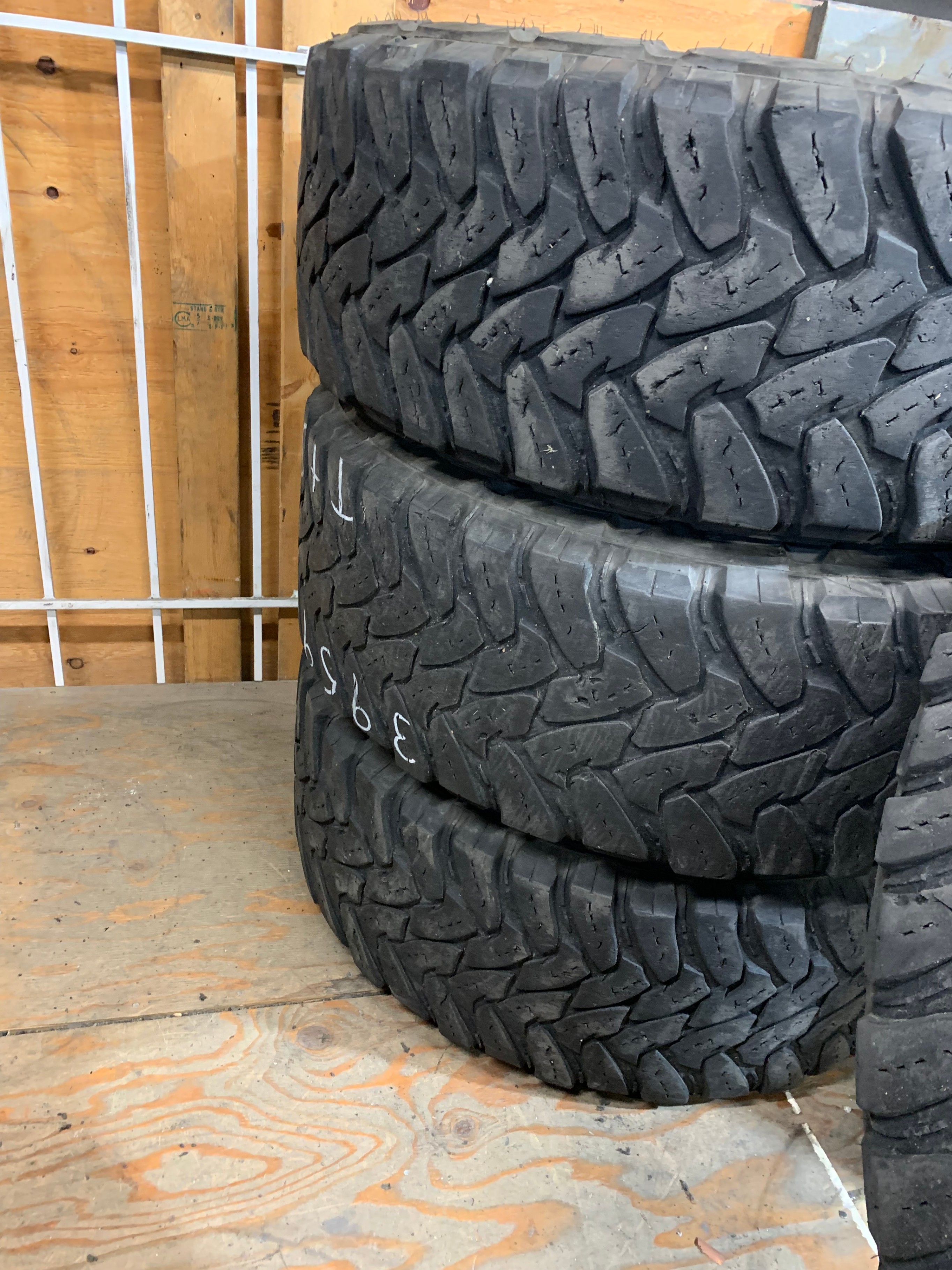 SET of 35X12.50R20 LT 121Q Toyo Open Country M/T w 30% tread - photo 2