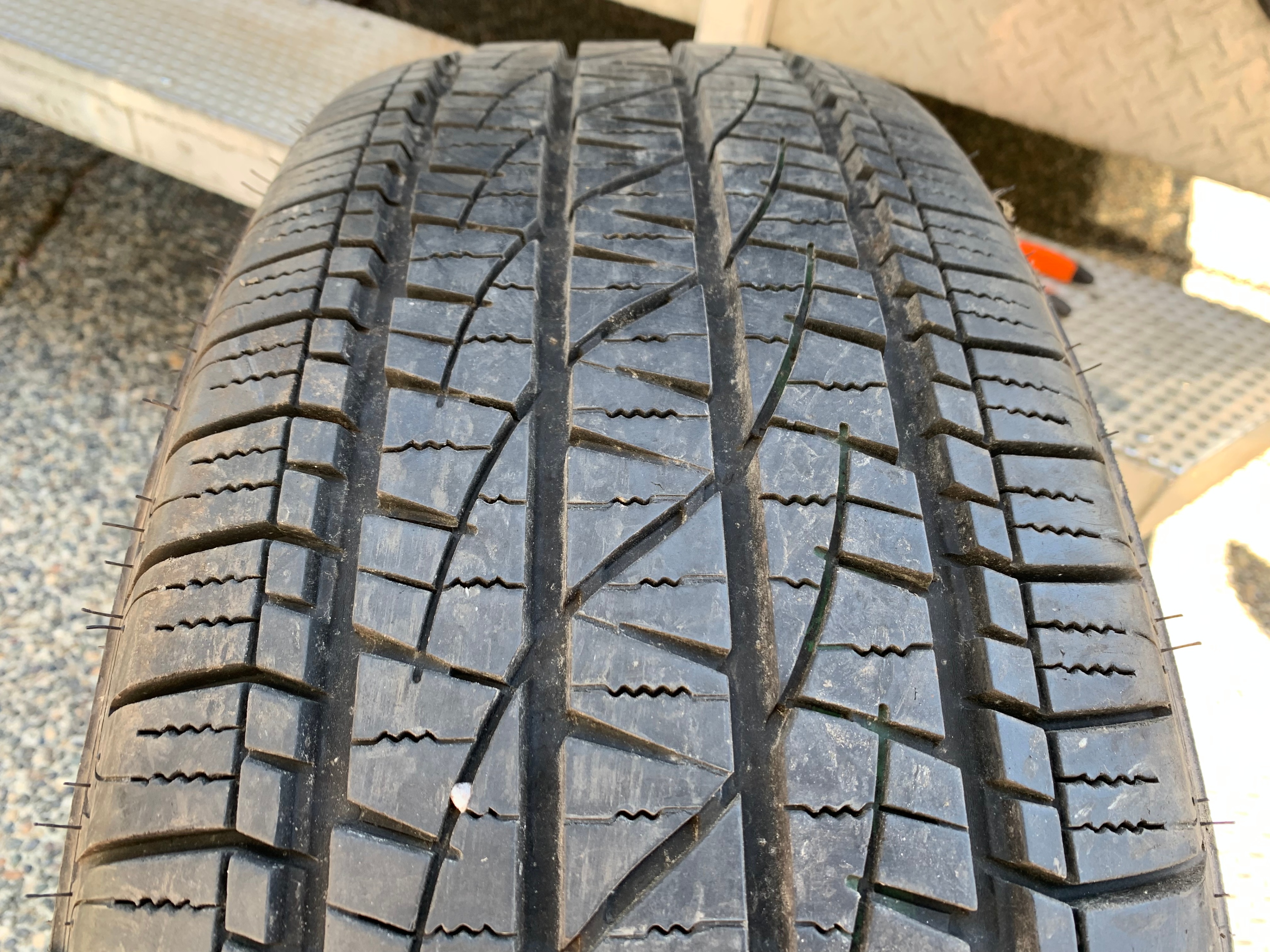 1 X single 265/65/17 Firestone Destination LE2 with 80% tread - photo 3