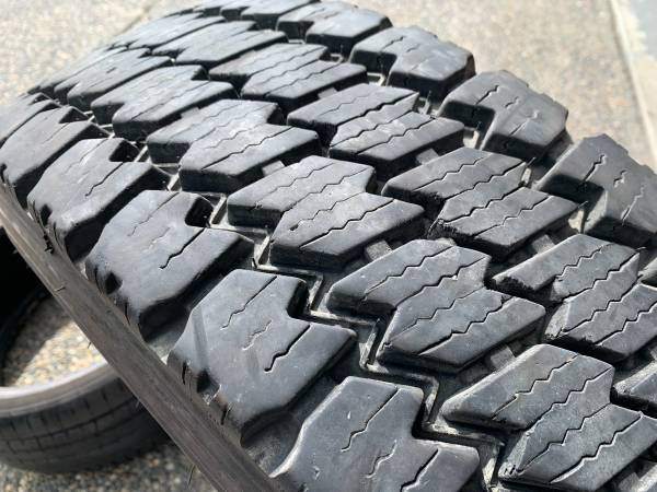 1 X single 225/70/19.5 128/126N PR14 Michelin LRG XDS2 like new - photo 4