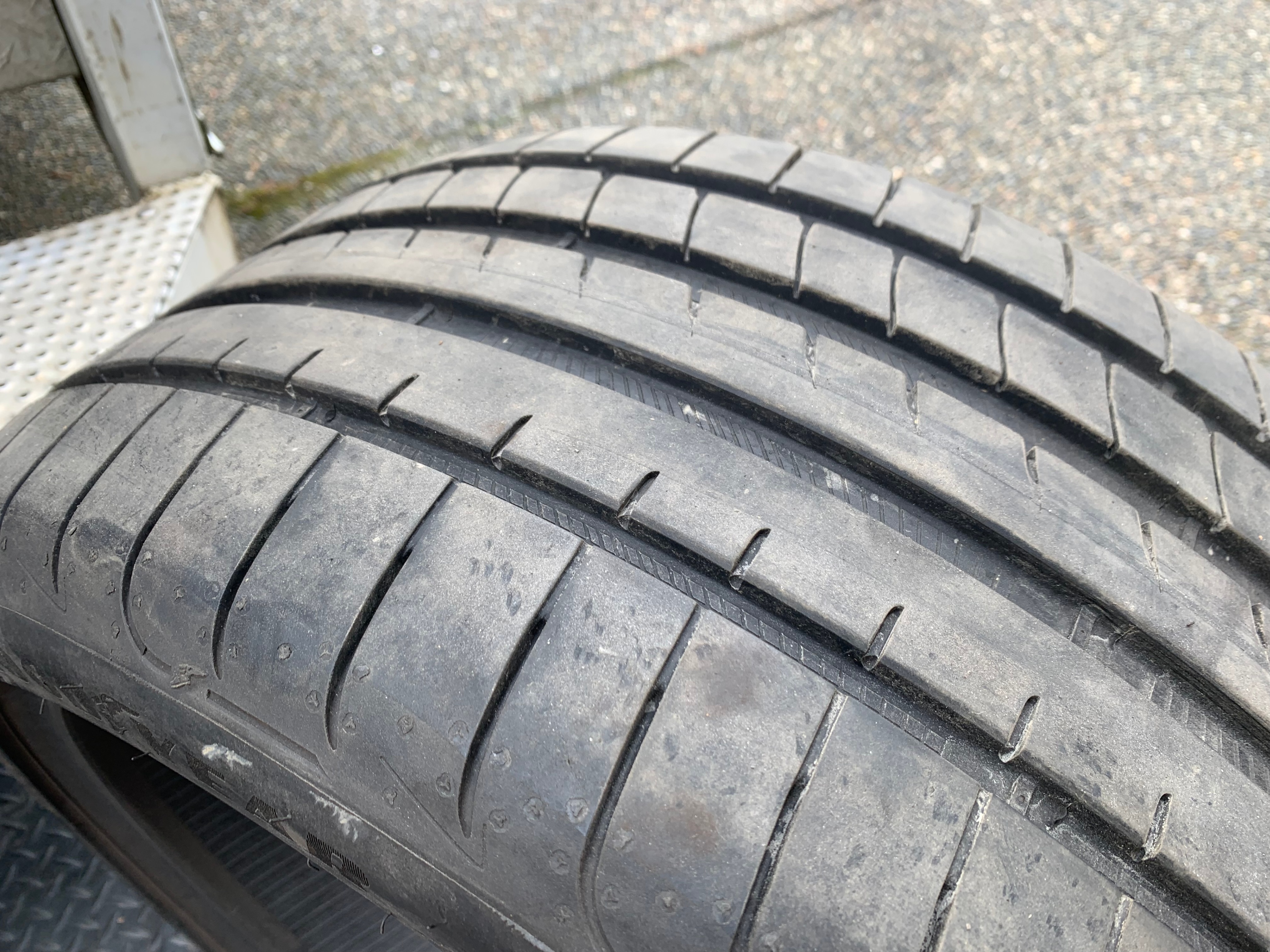 1 x single 255/35/19 goodyear eagle F1 Asym 5 MO with 90% tread - photo 4
