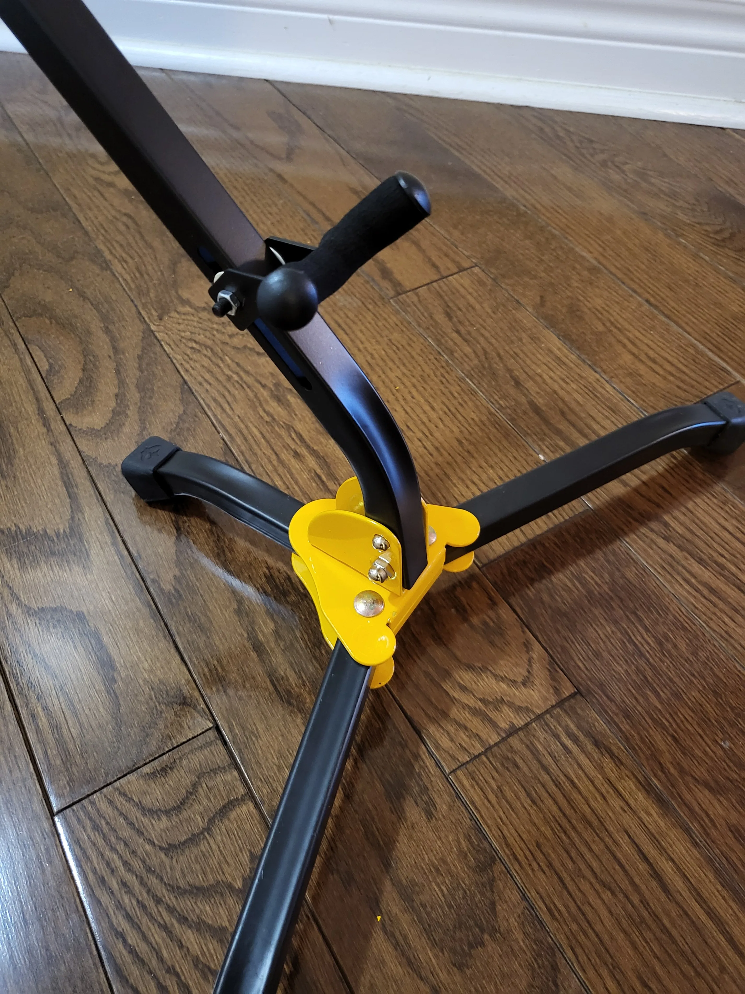 Brand New Alto/Tenor Saxophone Stand with Carry Bag image indicator(3)