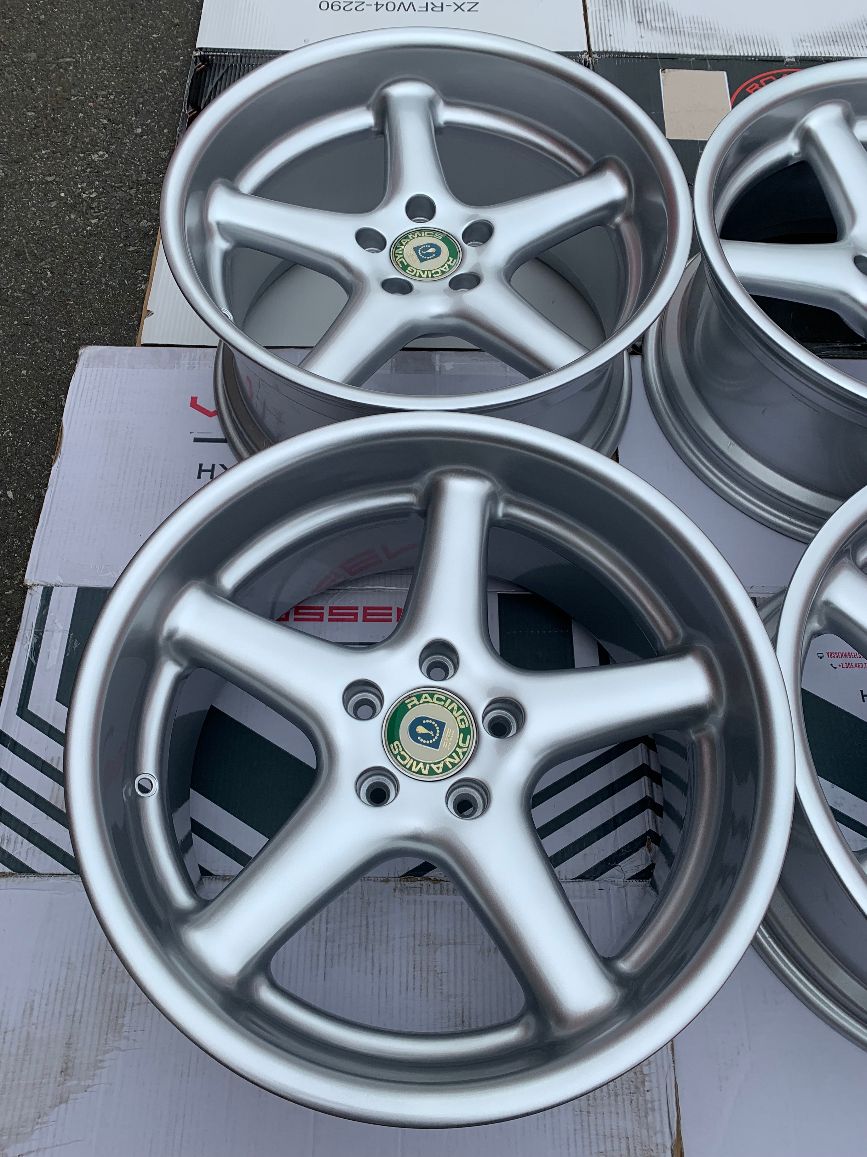 ULTRA RARE - BMW GENUINE Racing dynamics RD 19X8.5/9.5 as new - photo 2