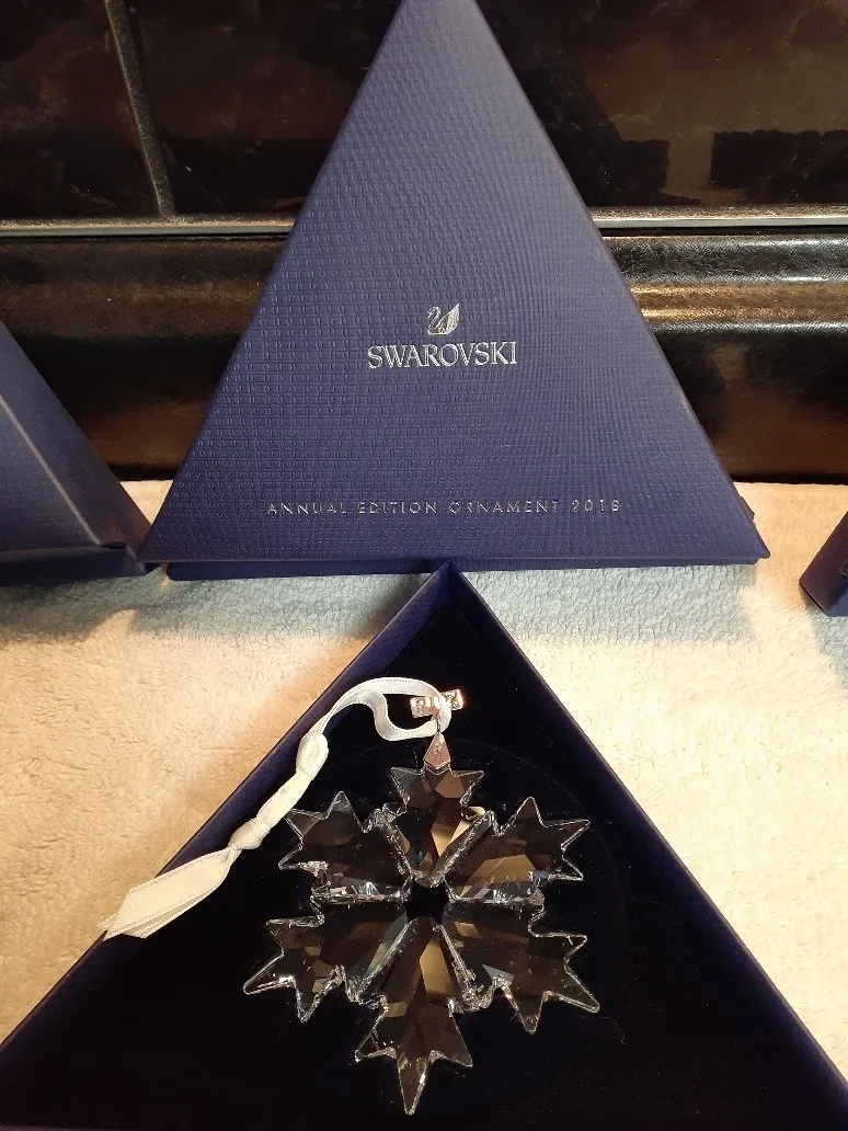 Swarovski Christmas Snowflake collection image indicator(7)