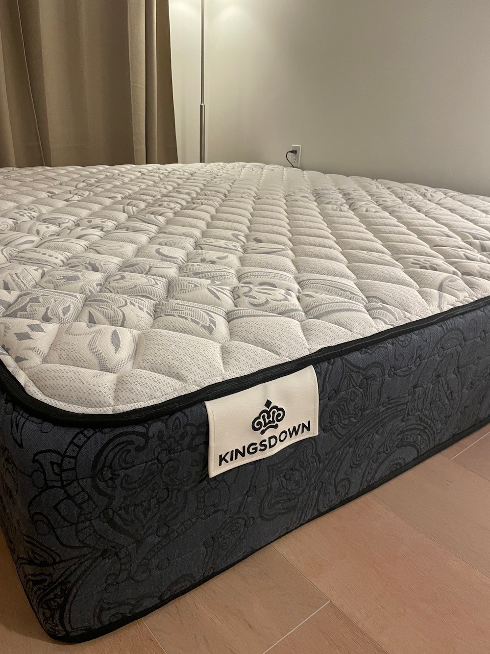 King-Size Sleep Country Kingsdown Mattress