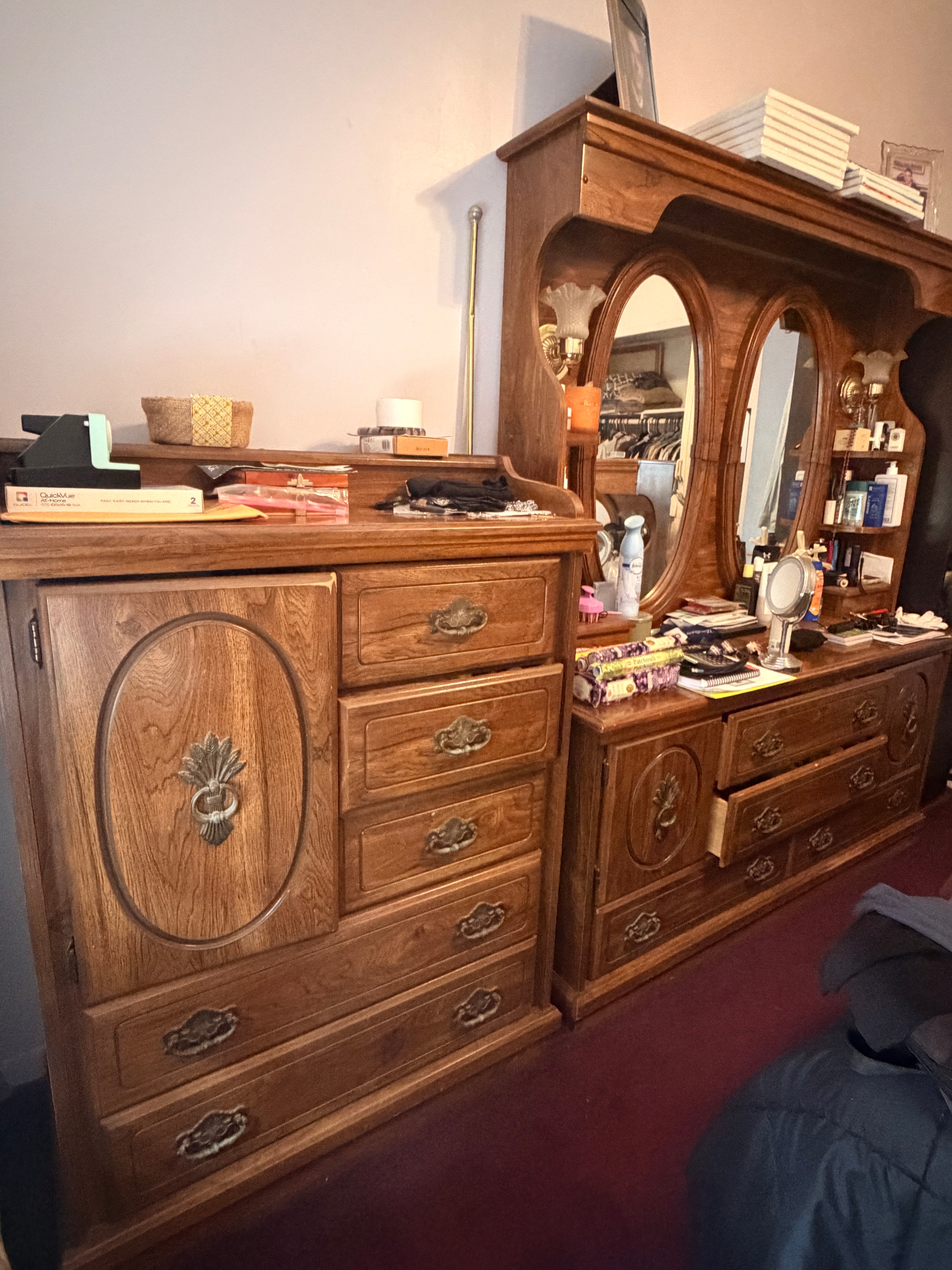 Vintage Dresser - photo 3