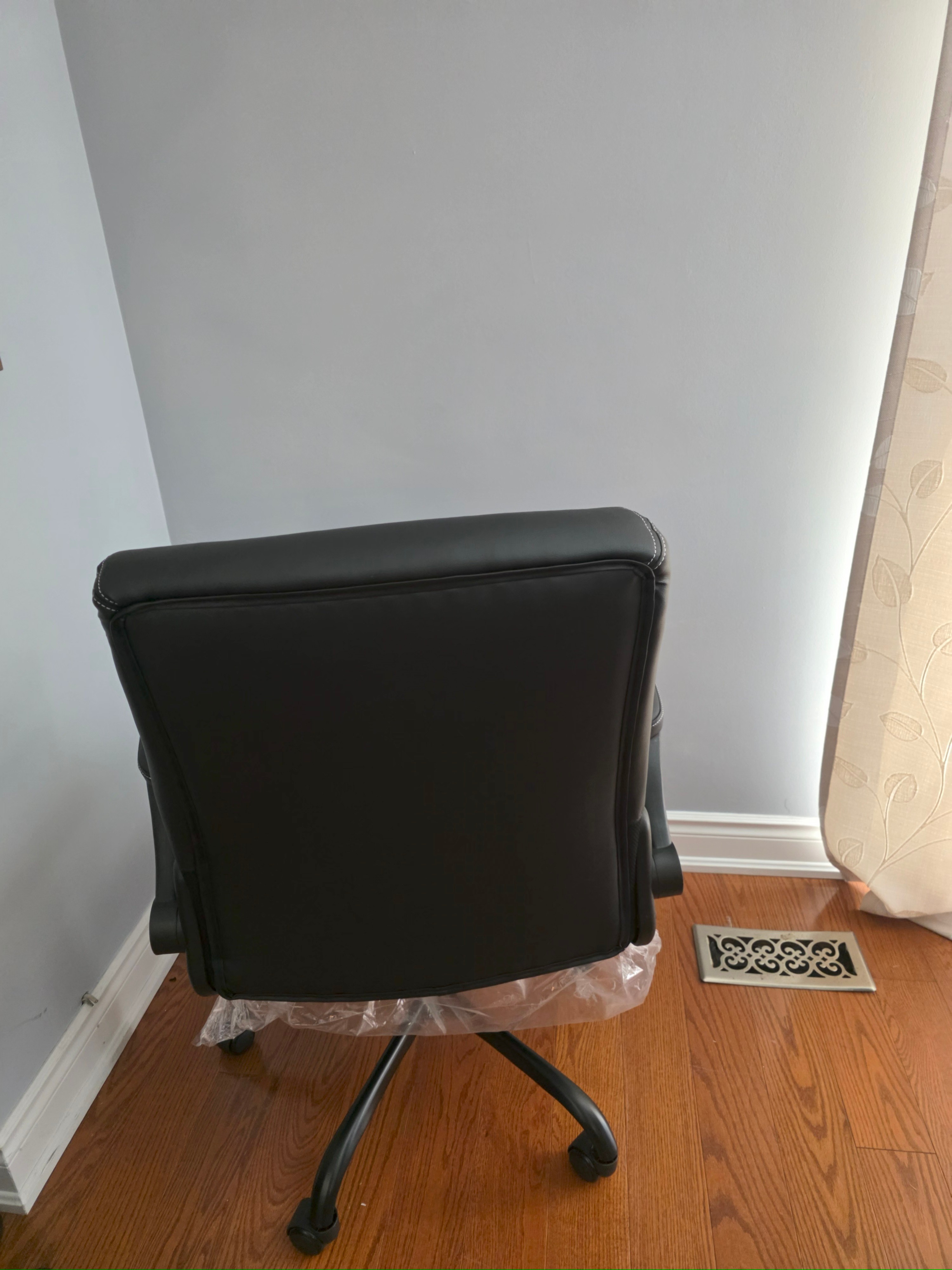 NEW BestEra Executive Leather Chair, Ergonomic - photo 4