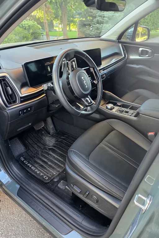 Lease Takeover *2025 Kia Sorento Hybrid EX AWD+$1,000 Incentive* image indicator(5)