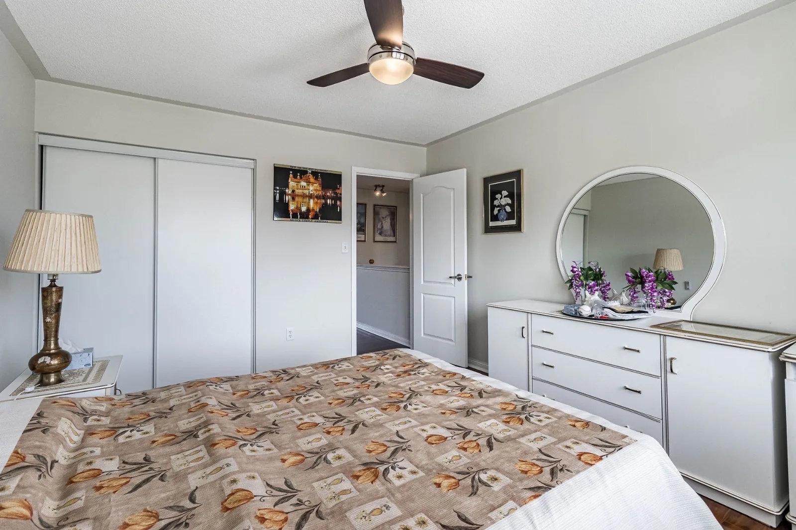 4 Beds 3 Bath Rooms for Rent image indicator(6)