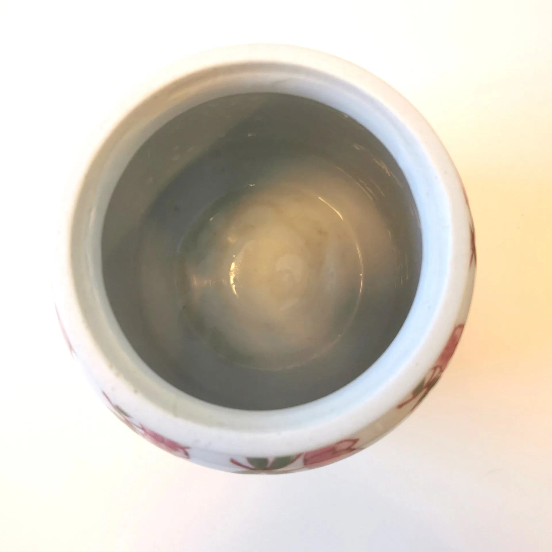 Apore Comell Strawberry Jar Vintage China Ceramic image indicator(3)