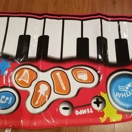 🥕 Step & Play Piano Mat for Kids - 24 keys 70" x 28" image indicator(2)