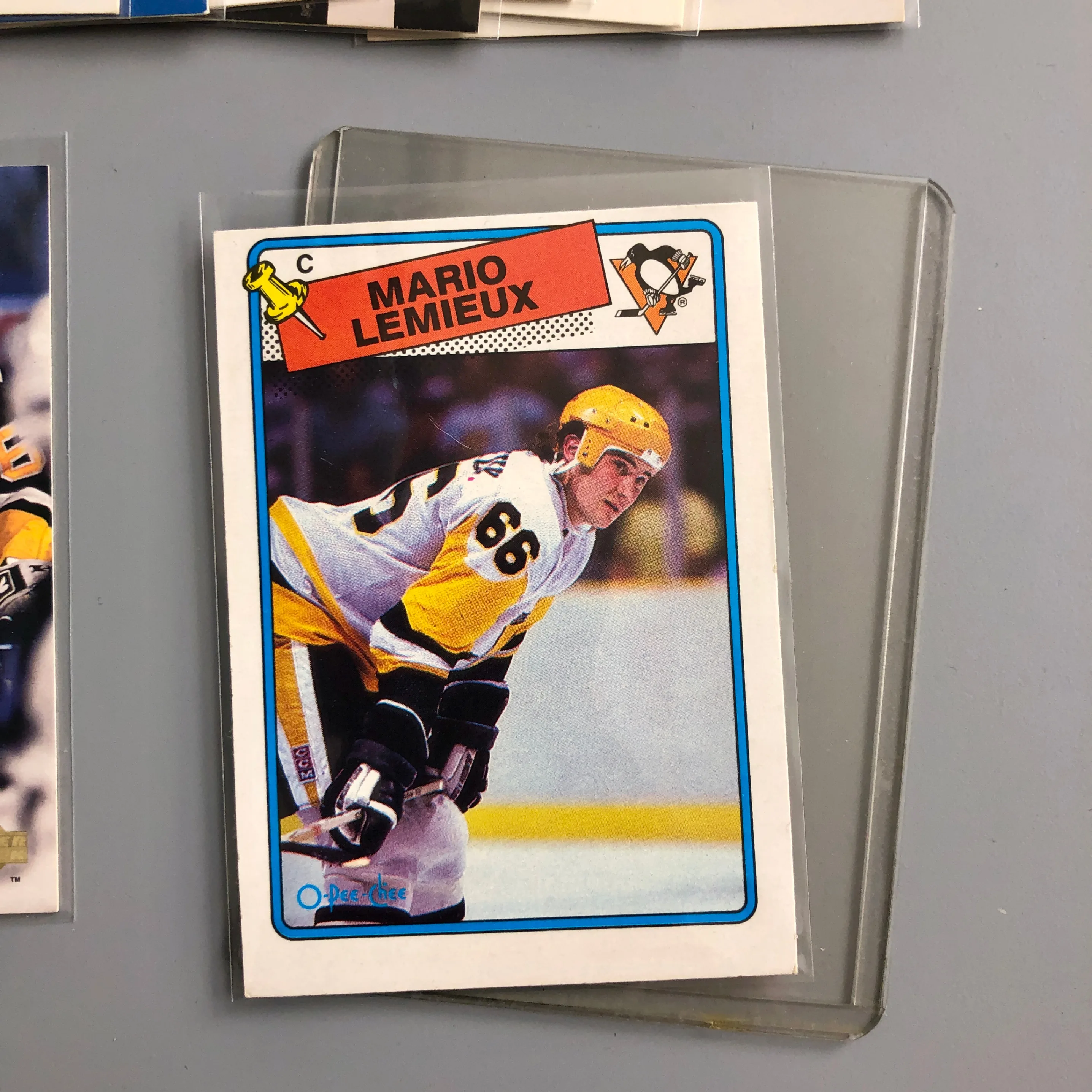 Lemieux / Jagr 20 Hockey Card Lot, Including Vintage 1988! image indicator(2)