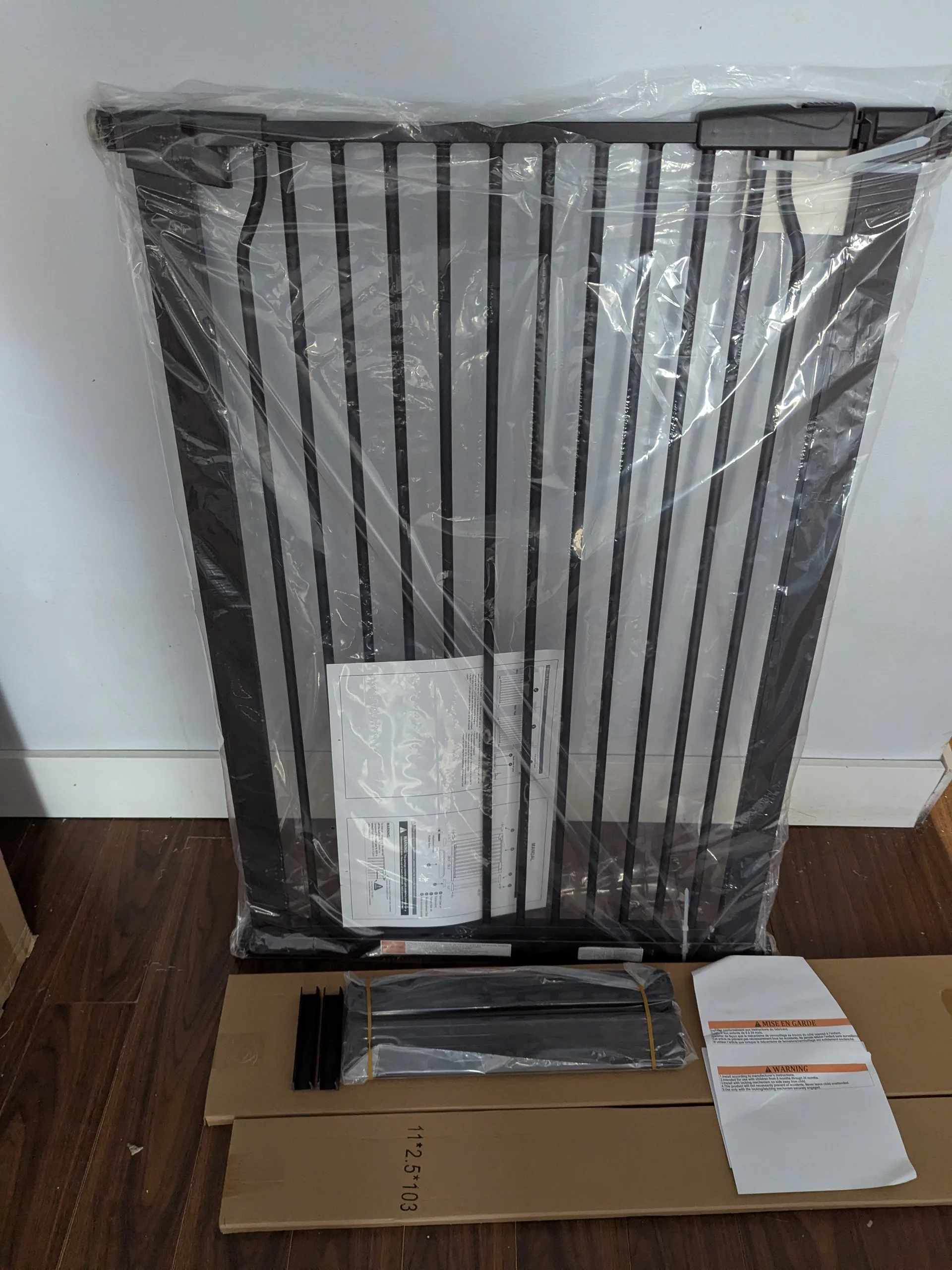 40.5" Extra Tall Baby Gate, 29.6"-32.5" Extra Wide Dog Pet Gate image indicator(4)