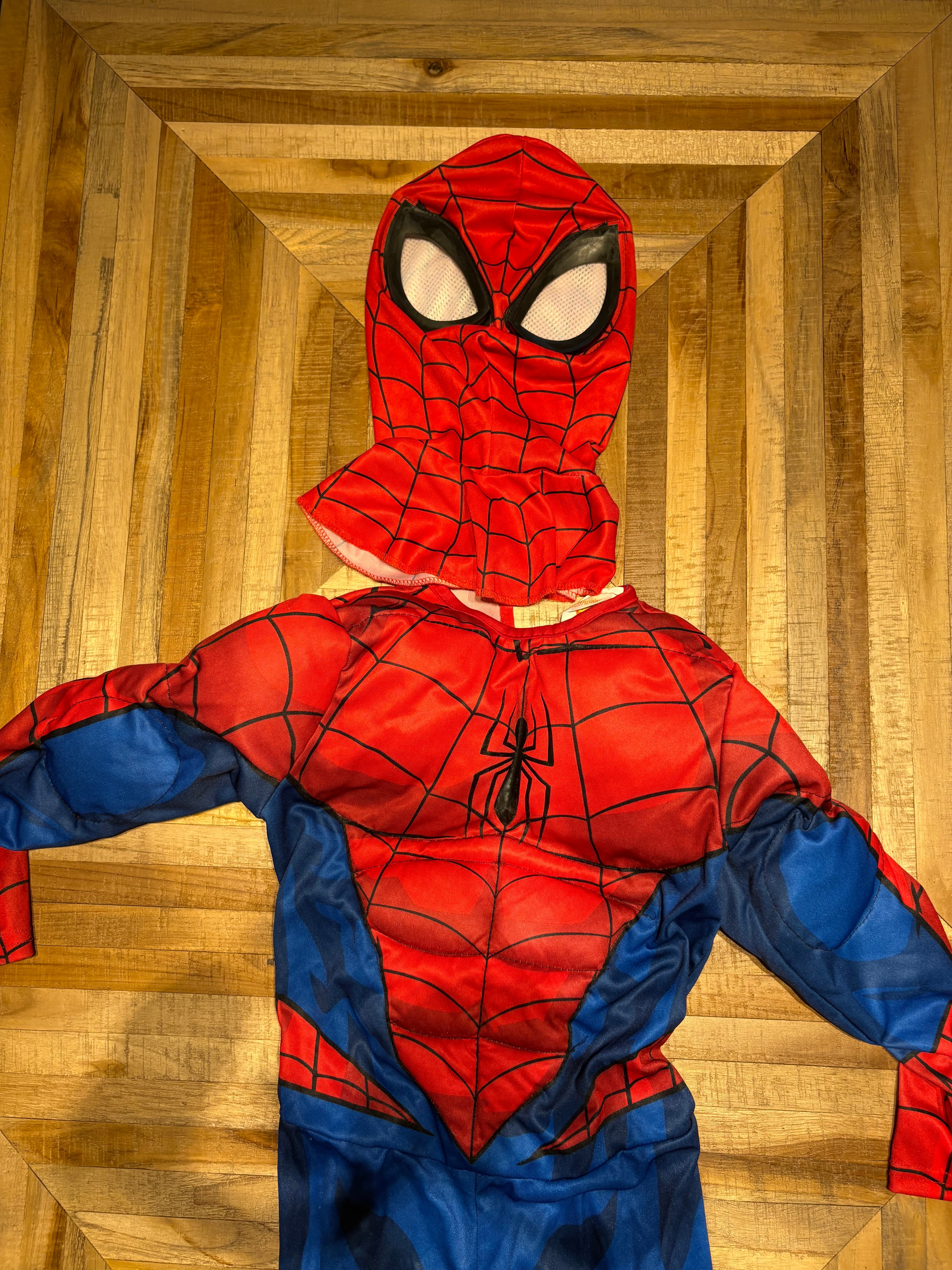 Spiderman Halloween Costume – Size 5-6 (Kids)