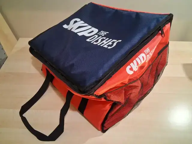 SkipTheDishes brand new Delivery Bag