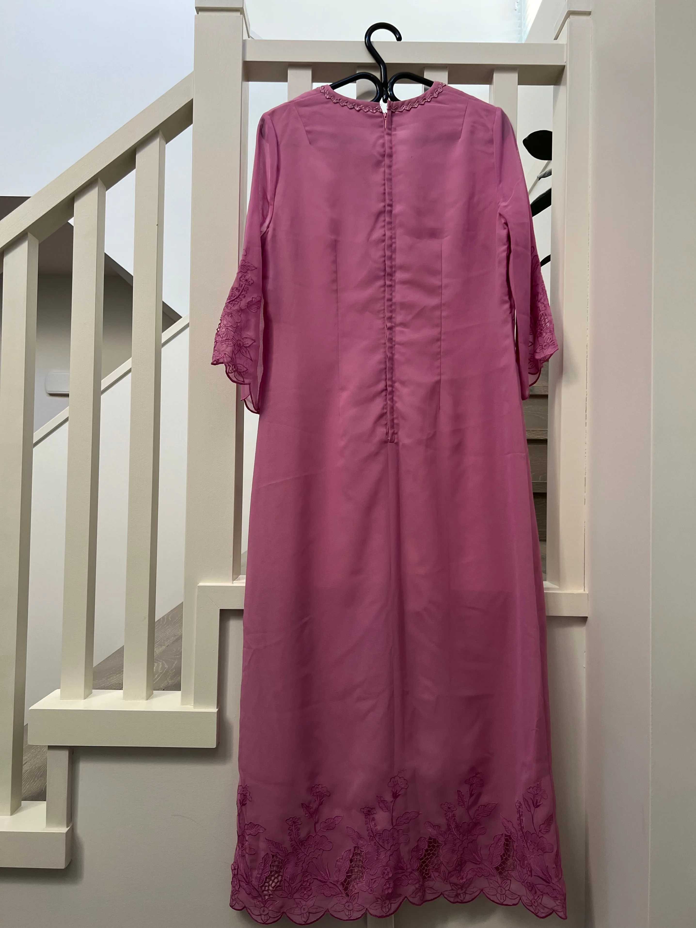 Groovy Kaftan Vintage MCM 1960s Embroidered Rose Dress image indicator(2)