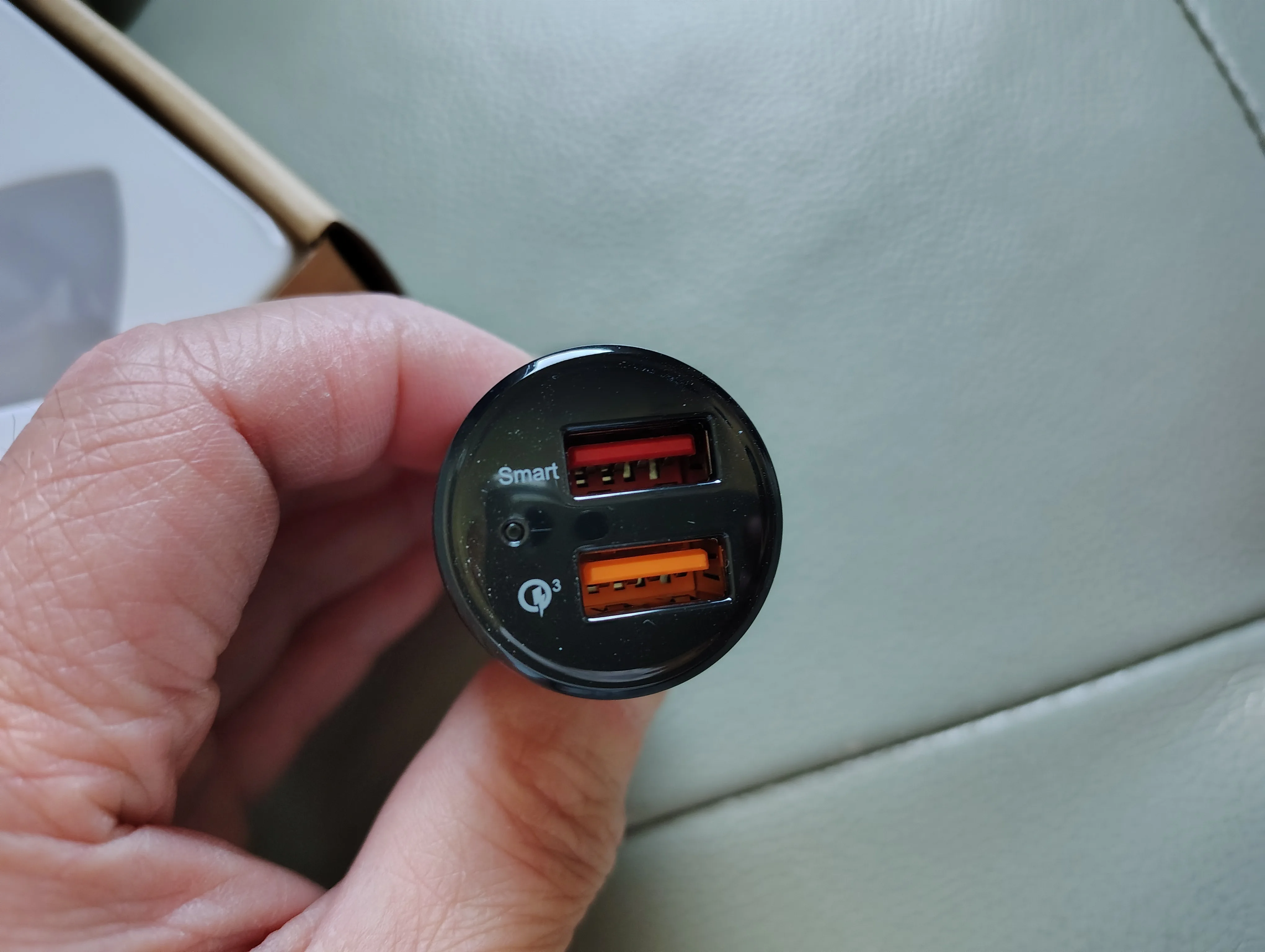 BRAND NEW Dual 2 Port USB Car Charger image indicator(3)