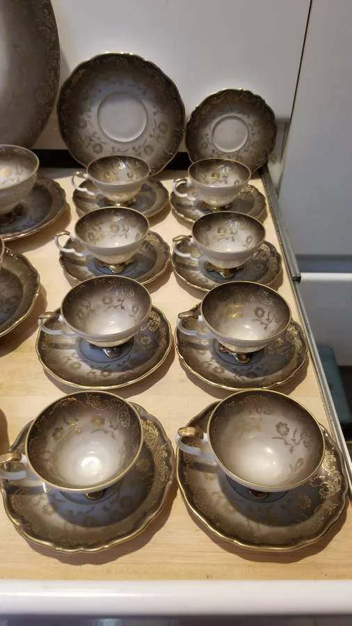 SUPER RARE Mid-Century 54pc Eberthal 650 Gilt Tea Coffee Service image indicator(10)