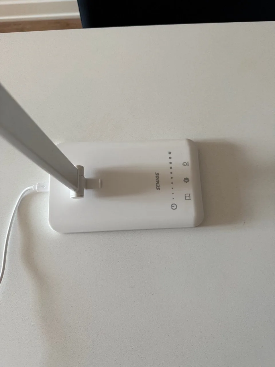 LED Desk Lamp image indicator(3)