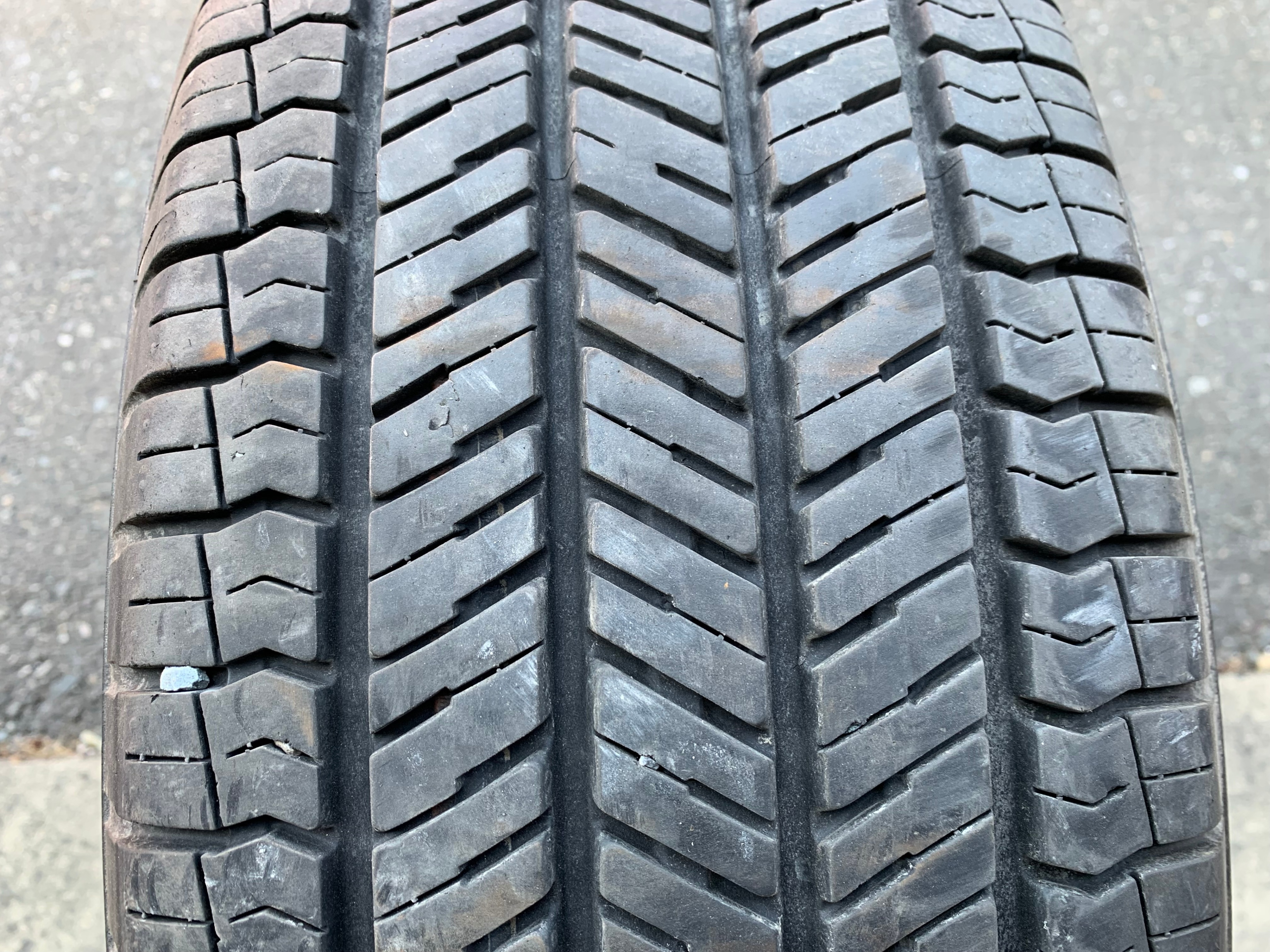 1 x single 225/65/17 M+S Yokohama Geolander G91A with 80% tread - photo 2
