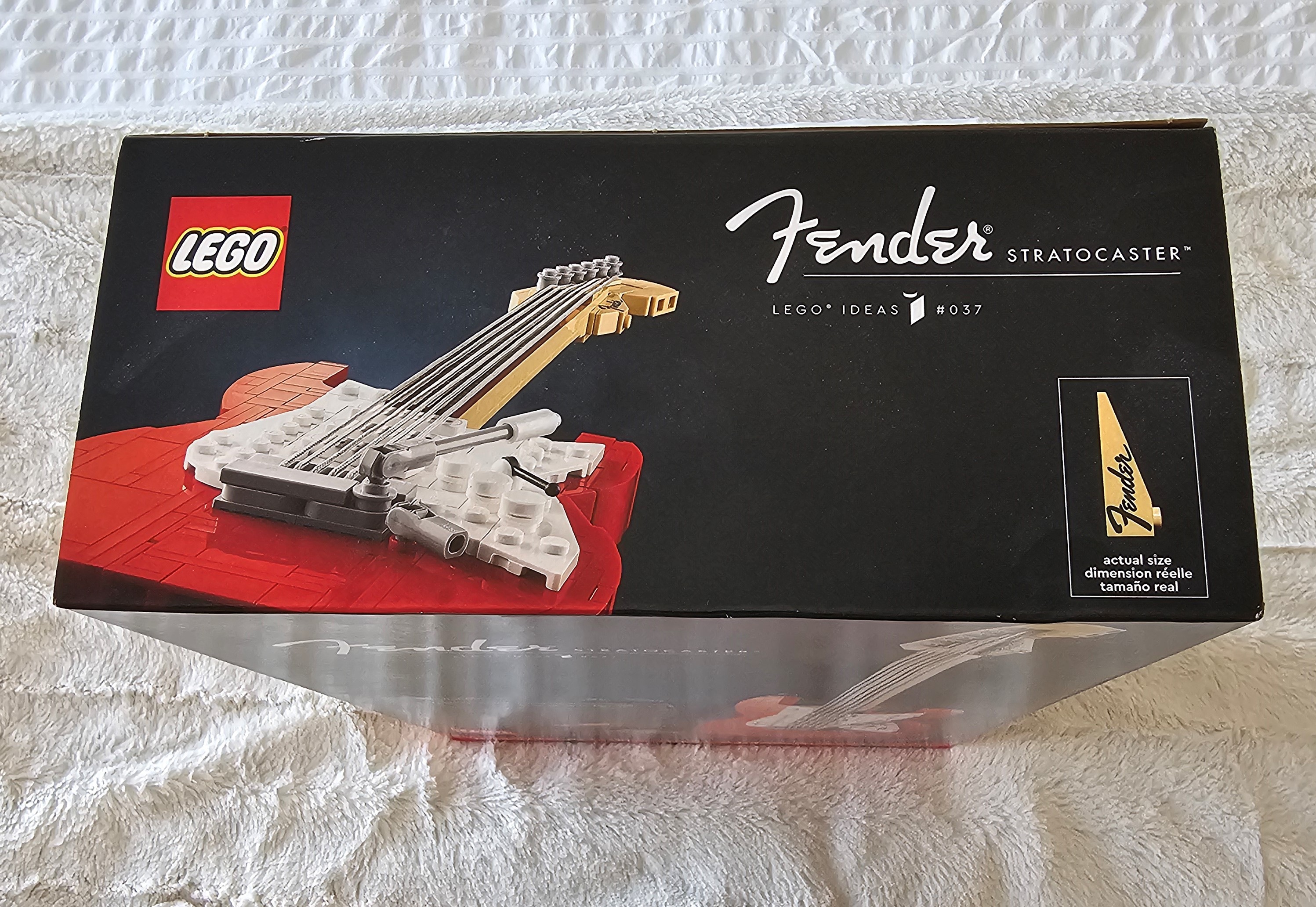 LEGO IDEAS (#21329) FENDER STRATOCASTER ELECTRIC GUITAR & AMP - photo 5