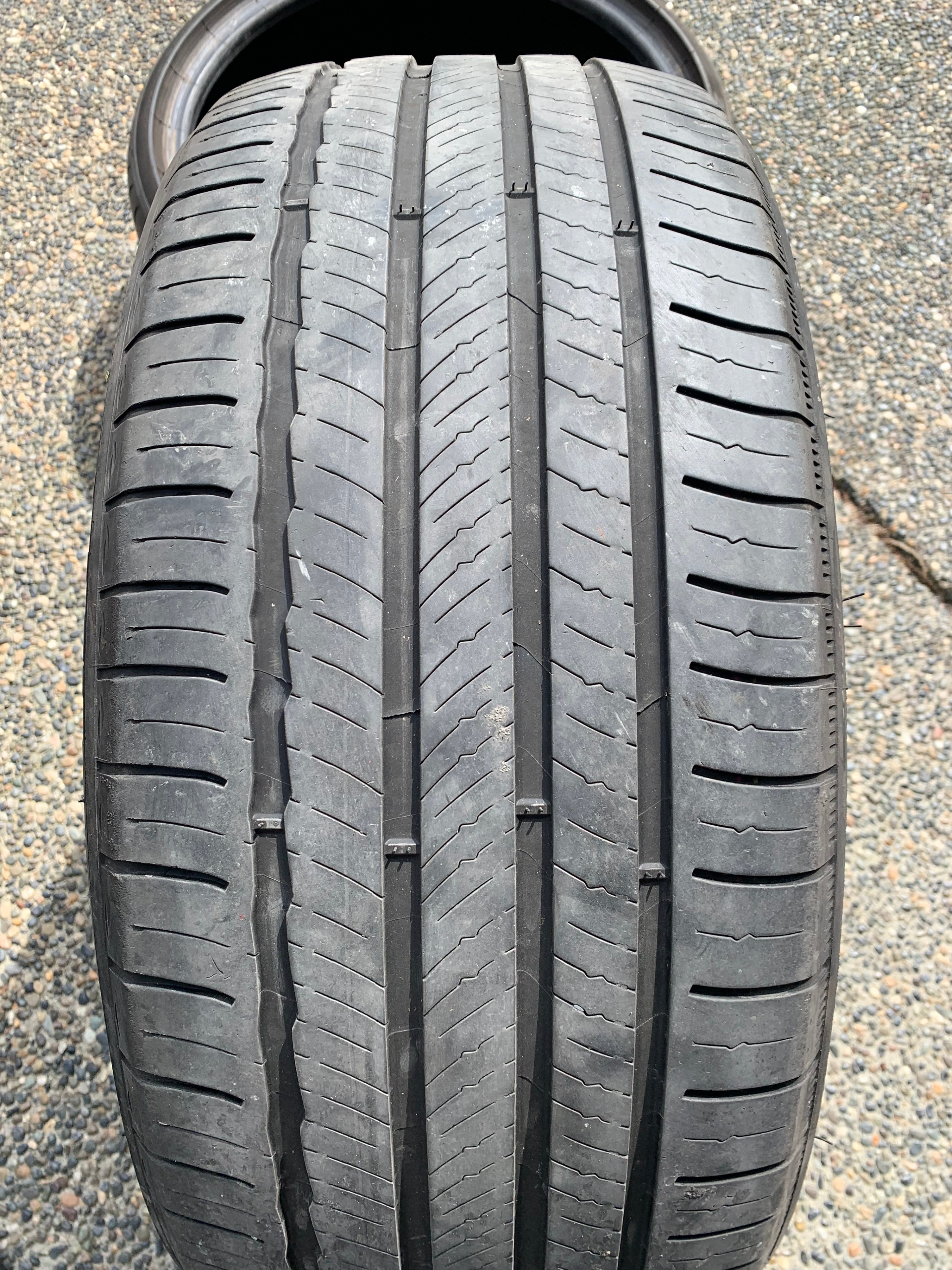 1 X single 255/45/20 M+S Michelin primacy Tour A/S 50% tread