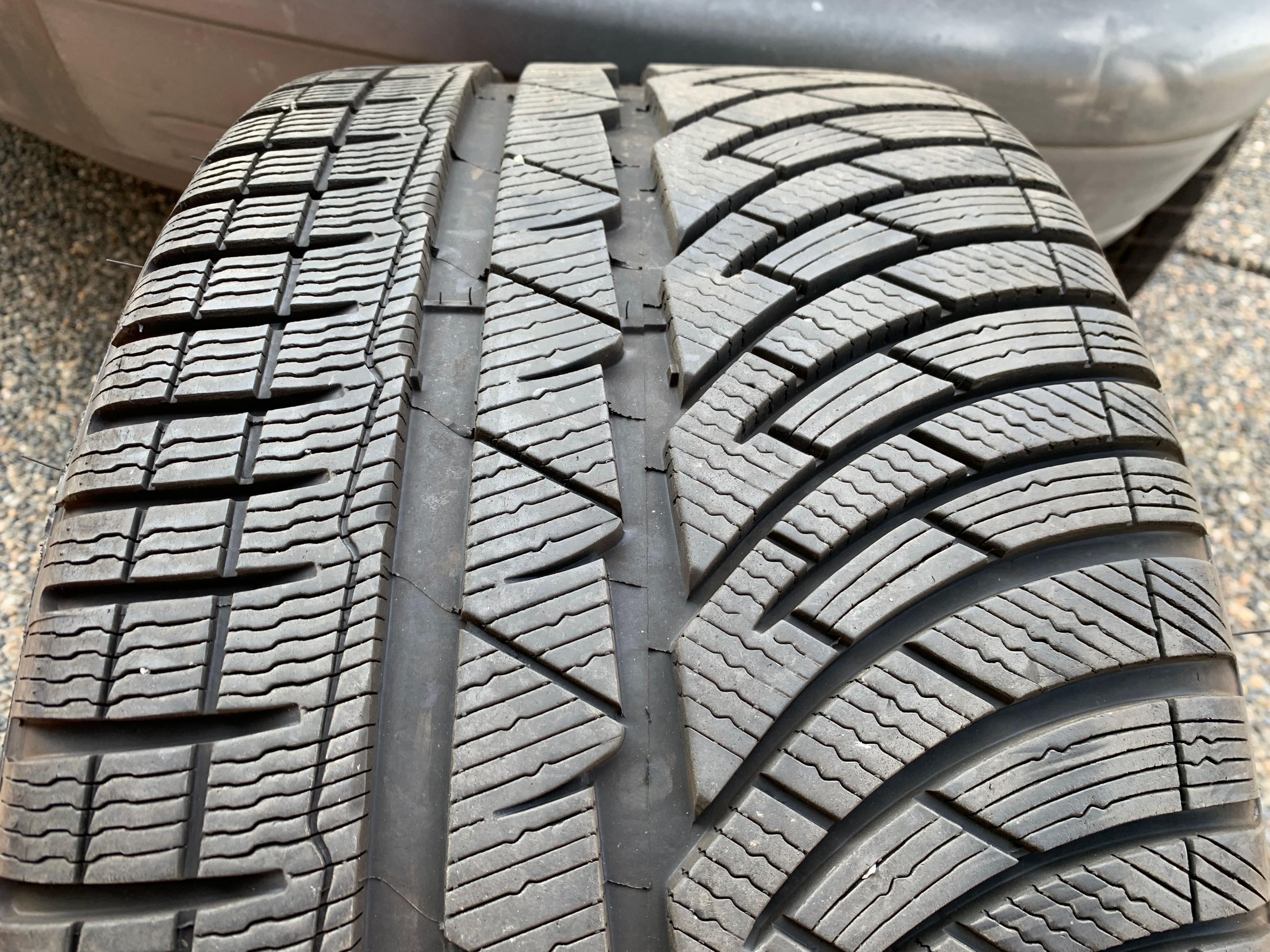 1 X single 275/30/20 M+S Michelin Pilot Alpin PA4 tread like new - photo 3
