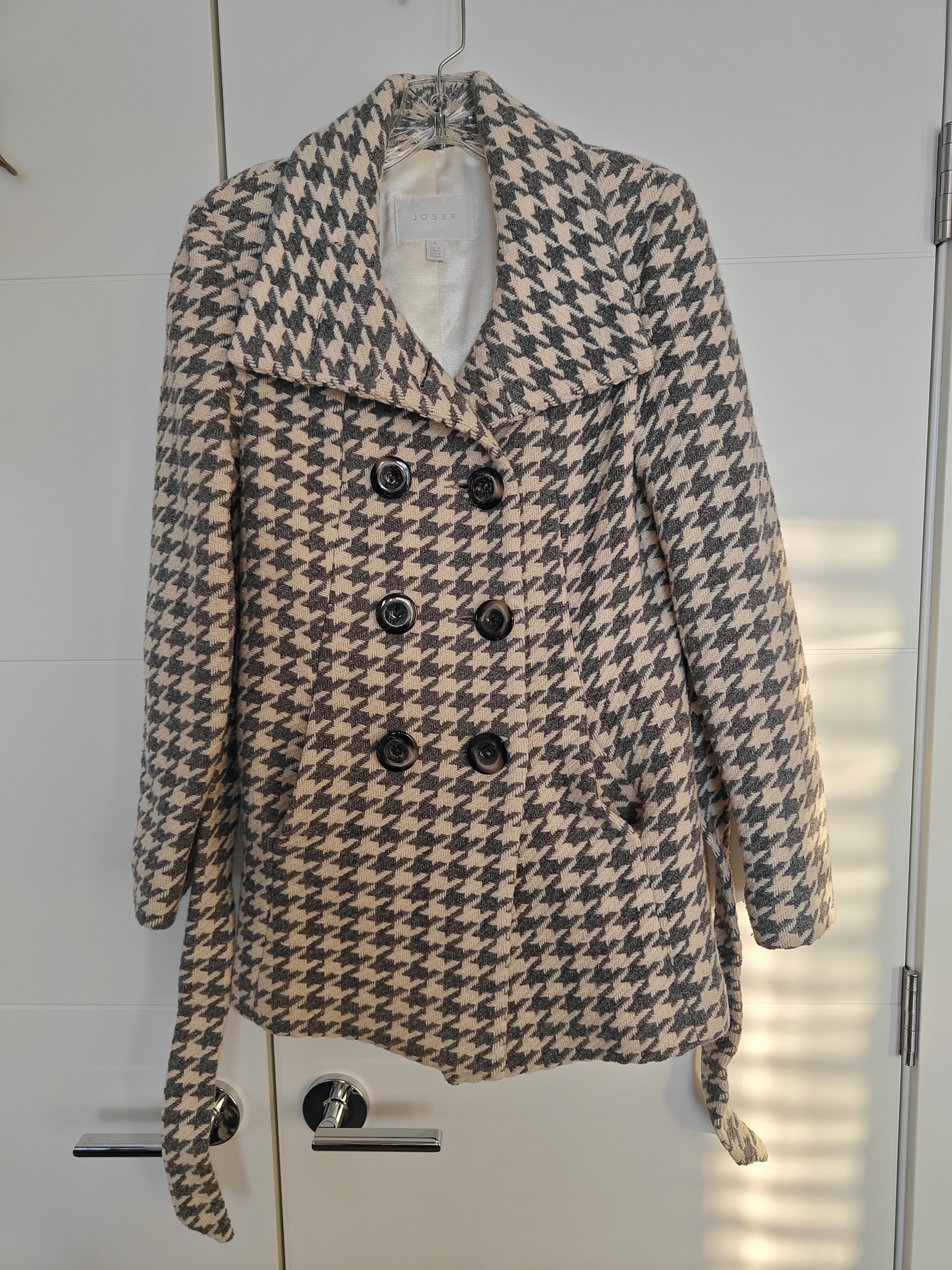 JOSEF Wool Houndstooth Women Winter Peacoat Button Jacket Size 4