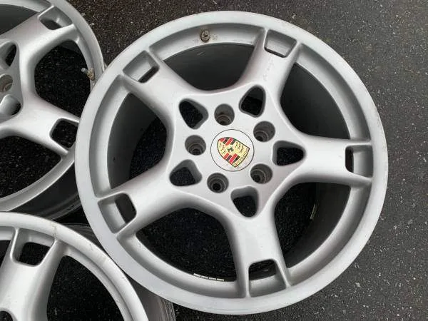 1 X Single Genuine OEM Rear Porsche 19X11 Lobster claw rim thumbnail