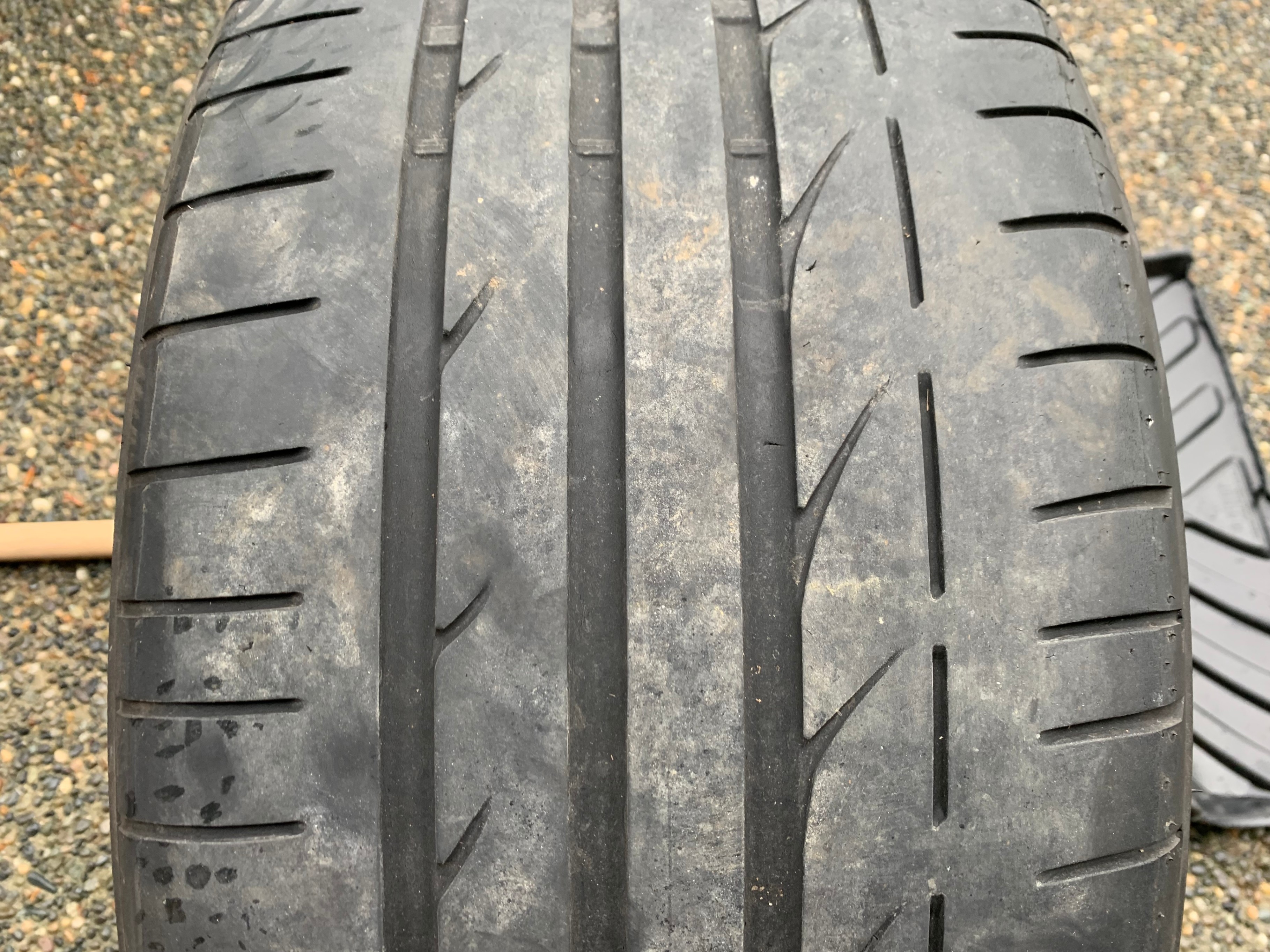 1 X single 255/35/19 92Y Bridgestone Potenza S001 RFT 45% tread - photo 2