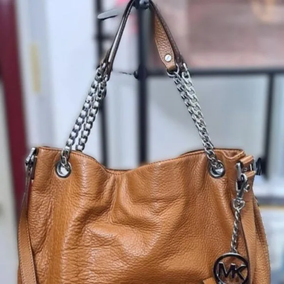 Michael Kors Leather Crossbody Chain Strap Bag Purse Jet Set image indicator(2)