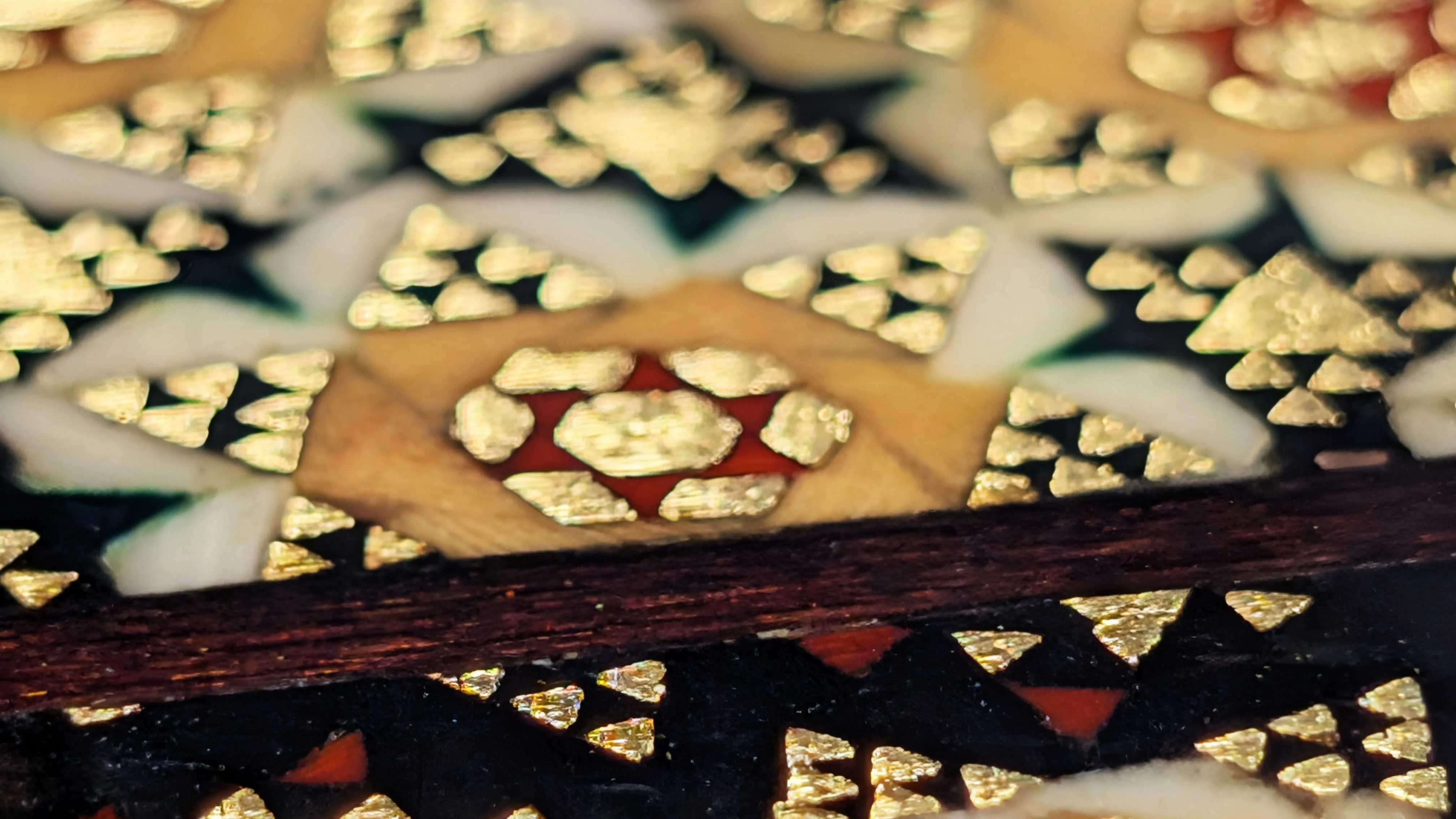 Handmade Persian Khatamkari Backgammon Board – Floral Inlay image indicator(6)