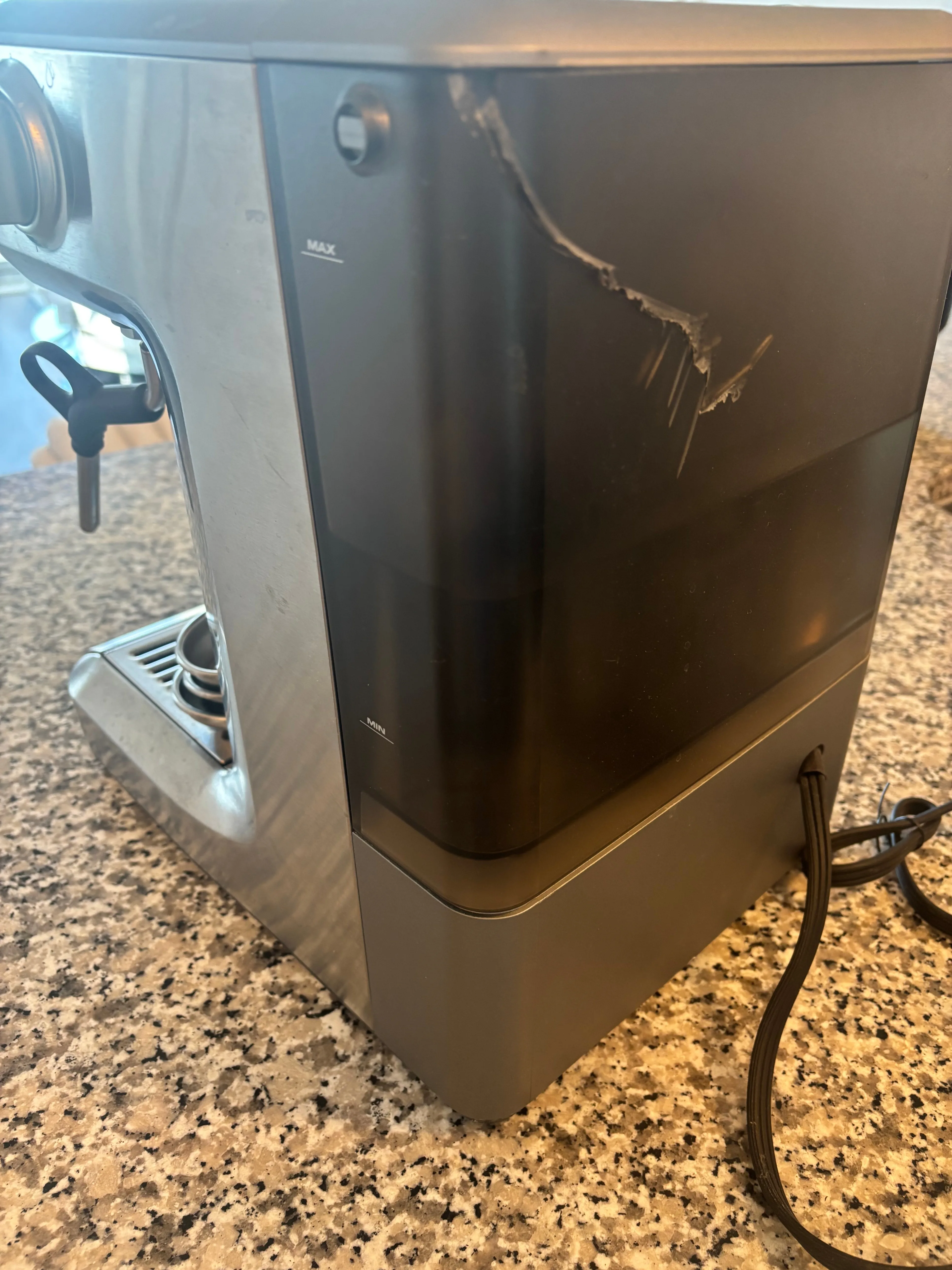 Breville Infuser Espresso Machine-Works Great-Water Tank Crack image indicator(2)