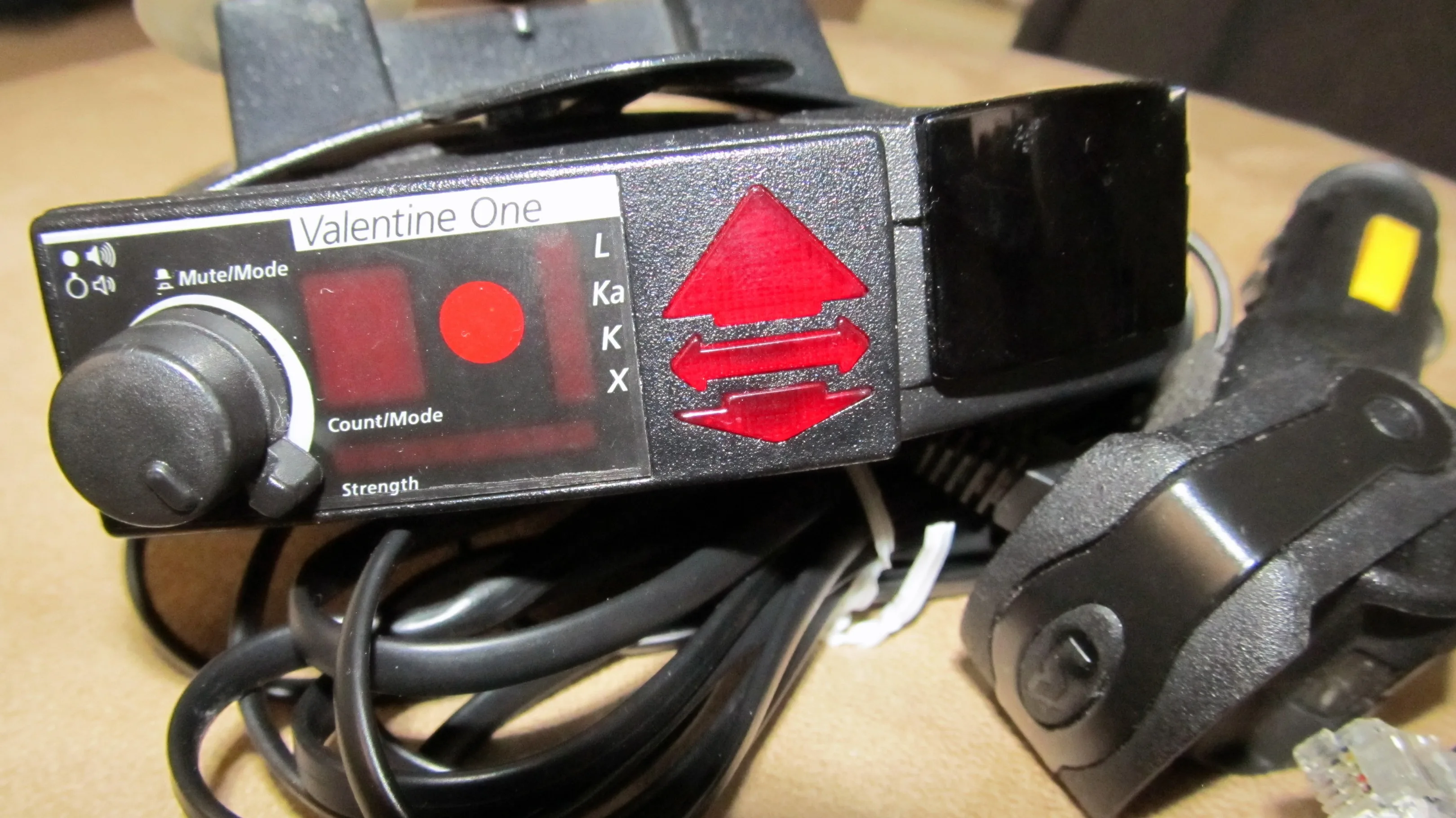 Valentine One Radar Detector image indicator(2)