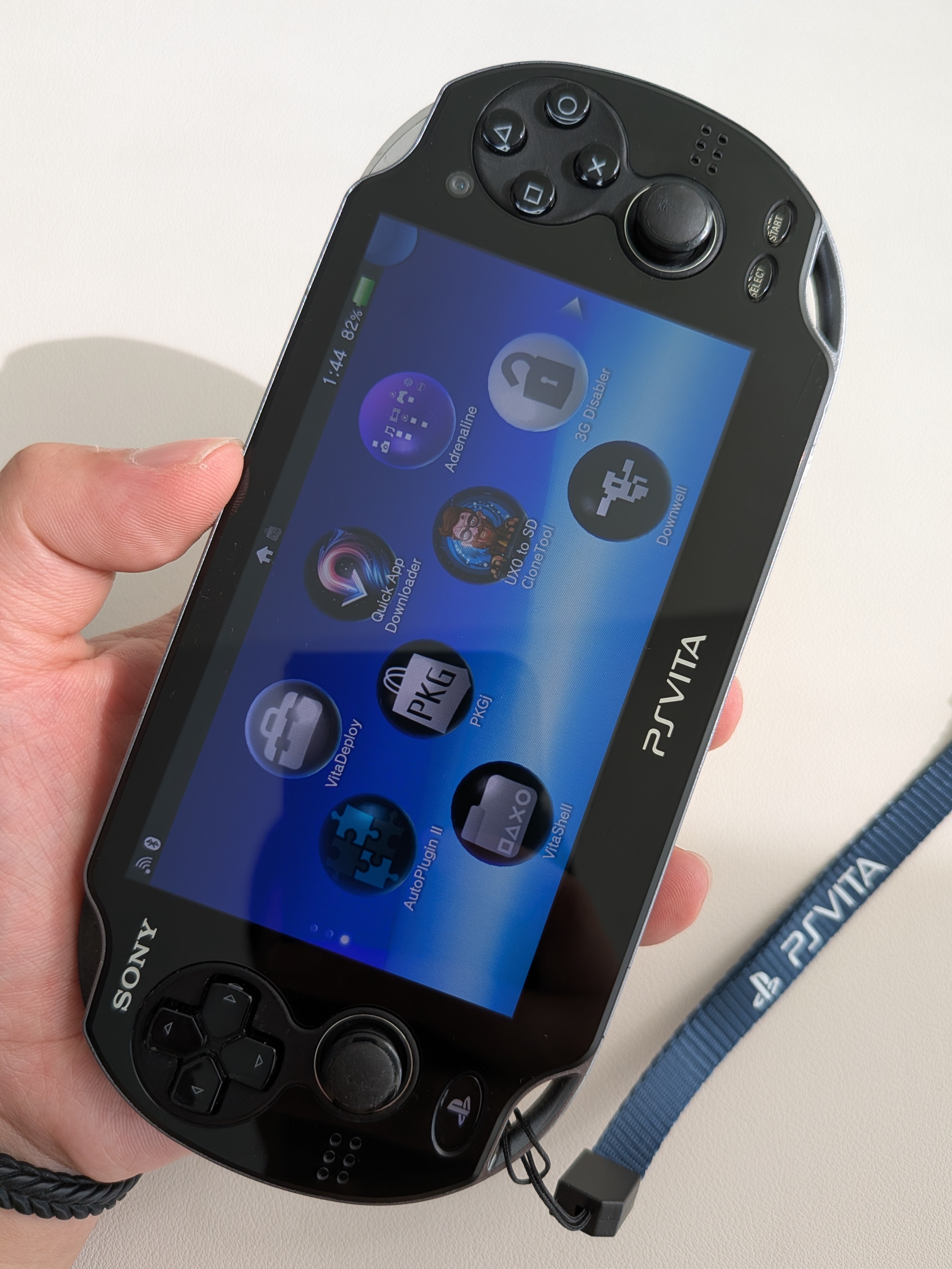 Sony PS Vita 1000 Black Modded - photo 2