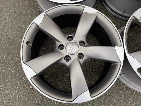 Set of 21x9" Genuine Audi Q7 4L0601025CE ET60 5x130 rims as new - photo 3