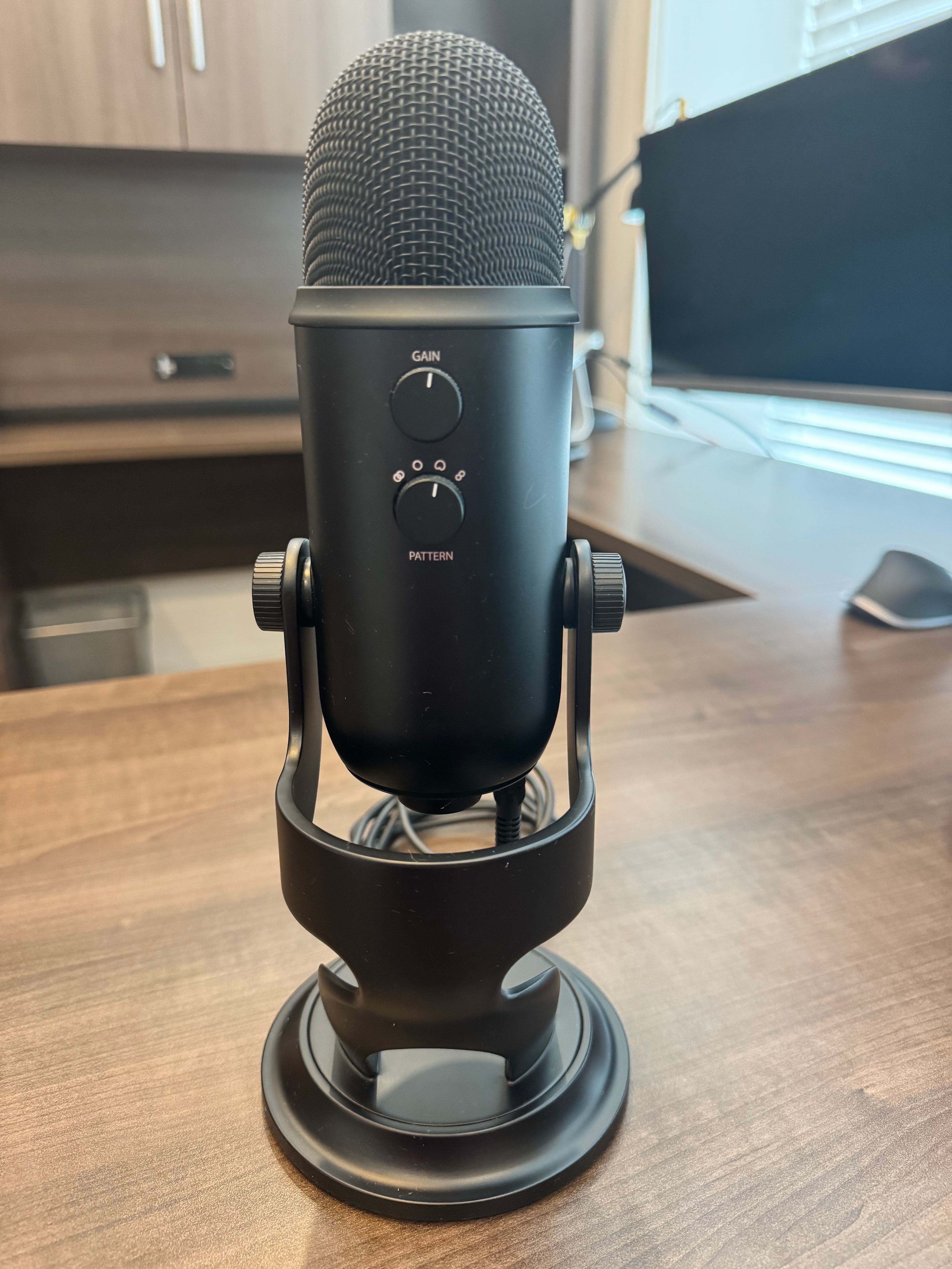 Logitech Blue Yeti USB Microphone - photo 2