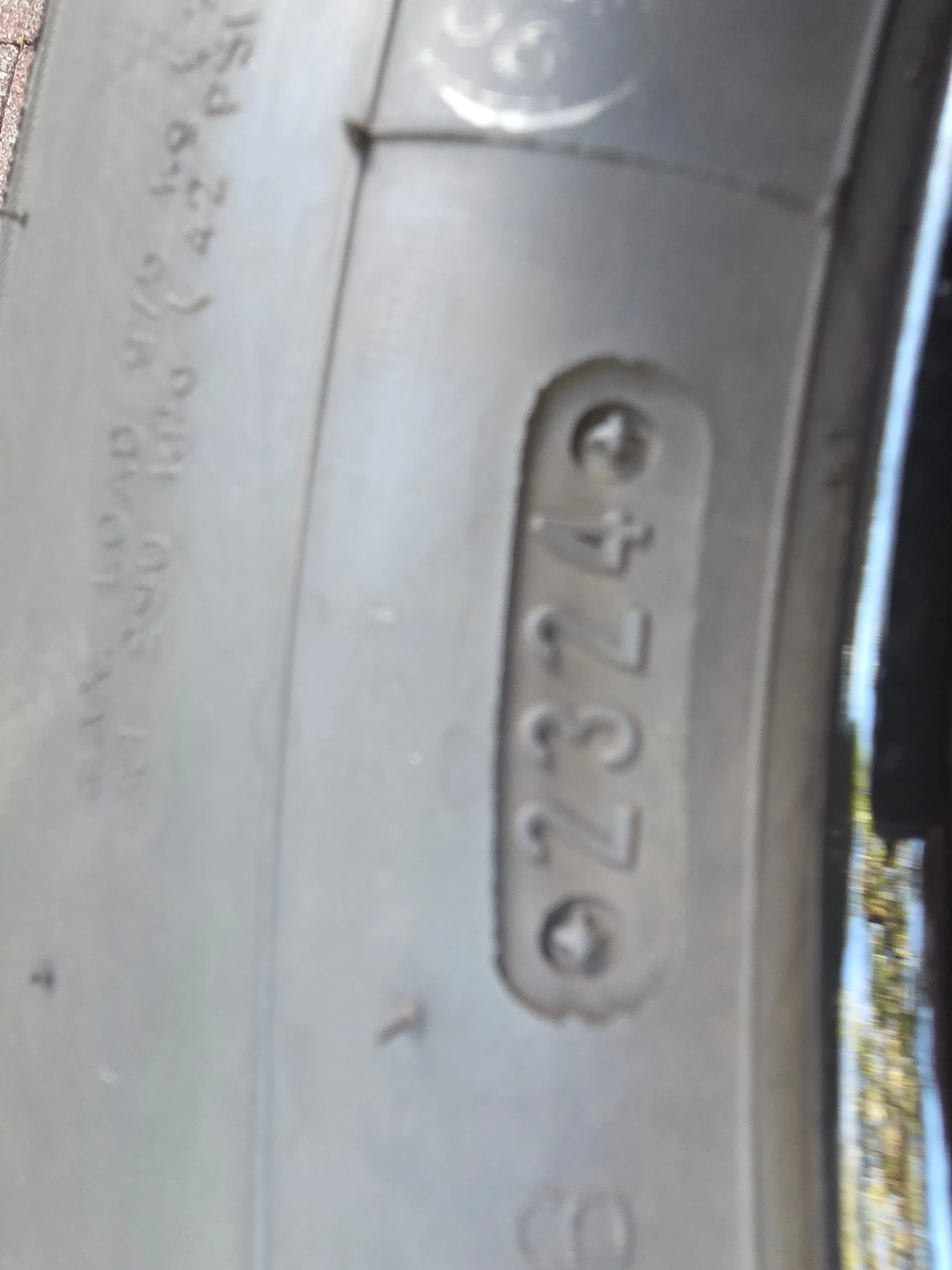 New wheels and winter tires Audi Q5 image indicator(6)