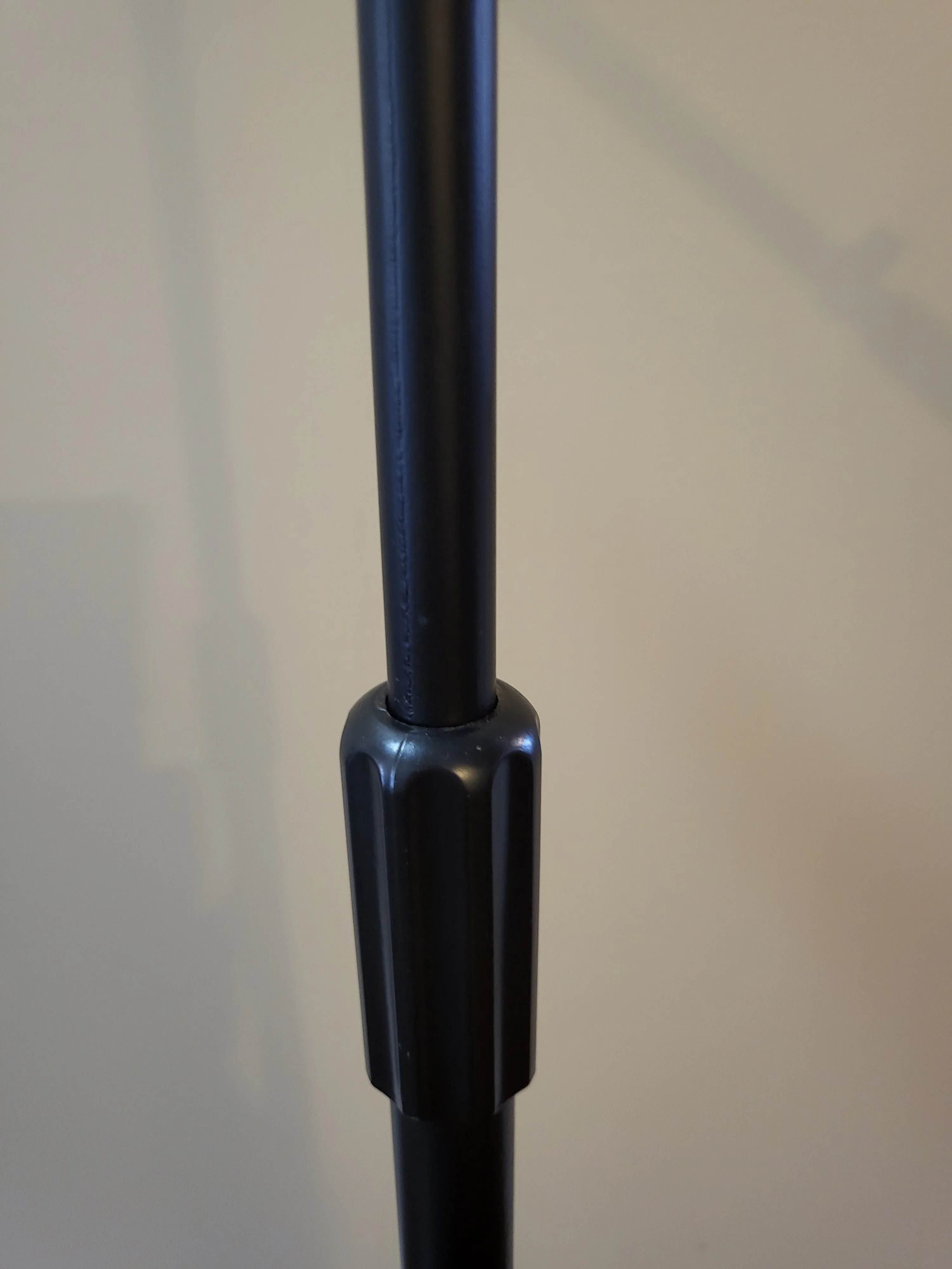 Brand New Black Microphone Stand Tripod Boom, Height Adjustable image indicator(4)