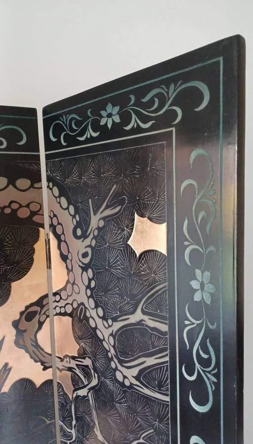 RARE SHOW HOME Double-Sided Asian Hand-Painted Screen Cranes image indicator(2)