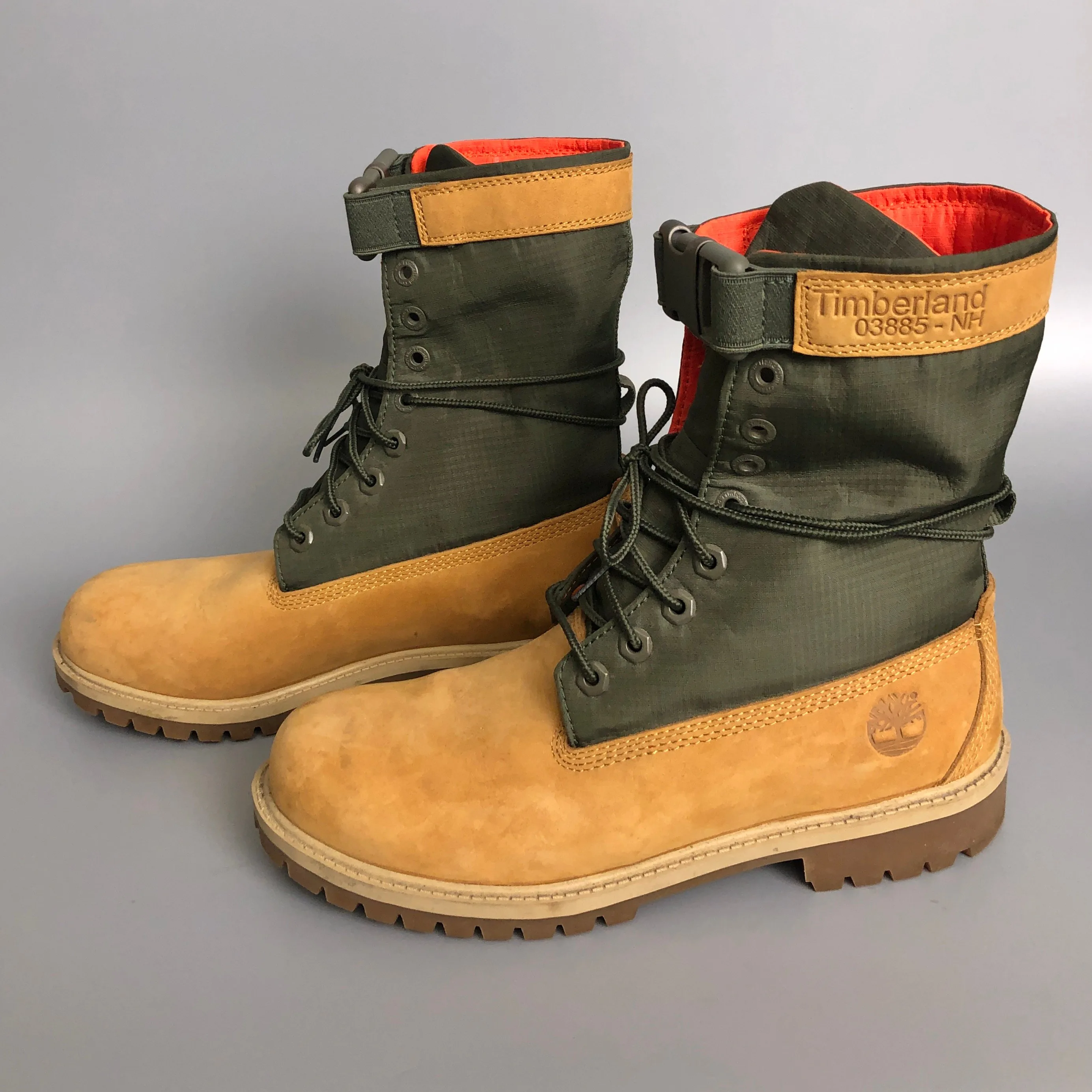 L👀k! Very Unique Timberland Suede Boots image indicator(2)