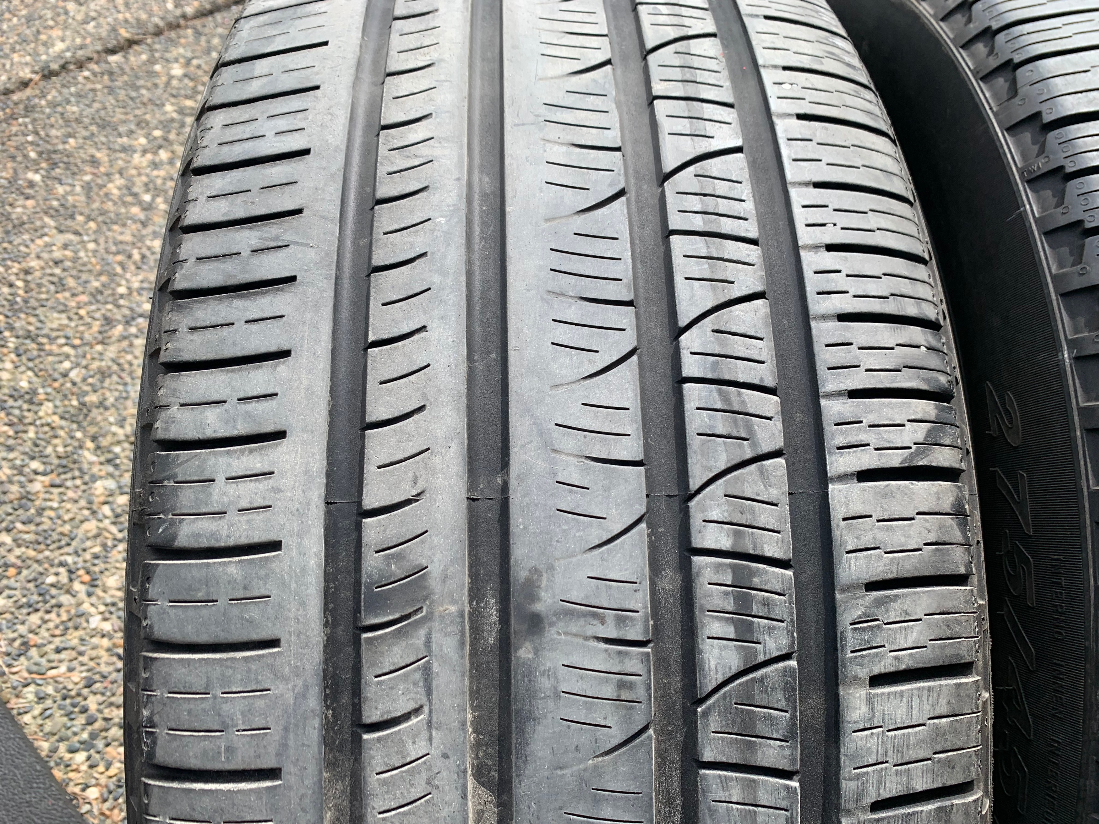 PAIR of 275/45/21 M+S Pirelli scorpion verde A/S LR w 60% tread - photo 2