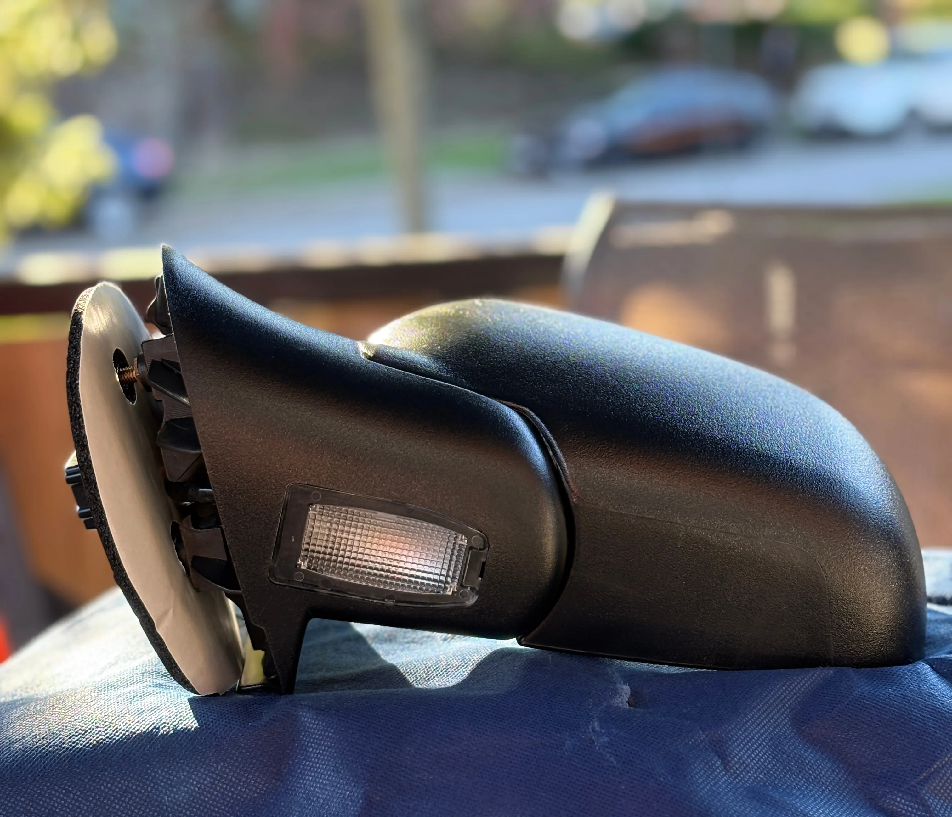 Ford, Mercury - Driver Side Power Non-Heated Mirror image indicator(4)