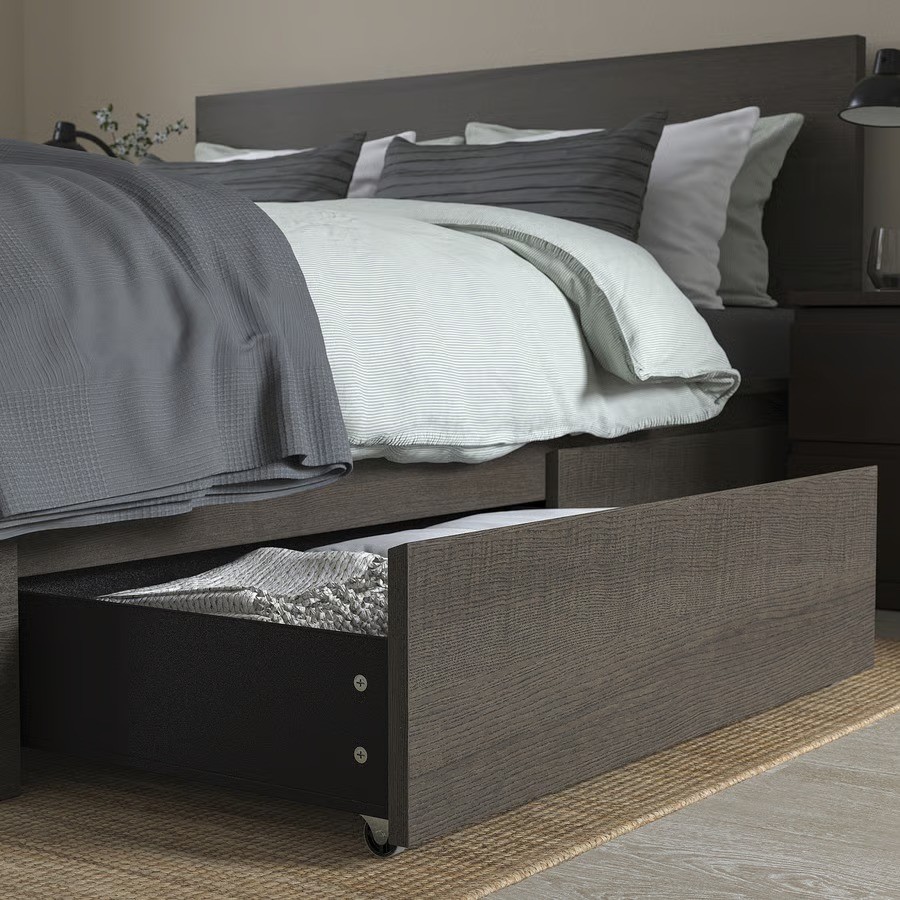 Queen Bed w/ 4 Storage Drawers + Mattress +FREE bed sets (<1yr) - photo 2