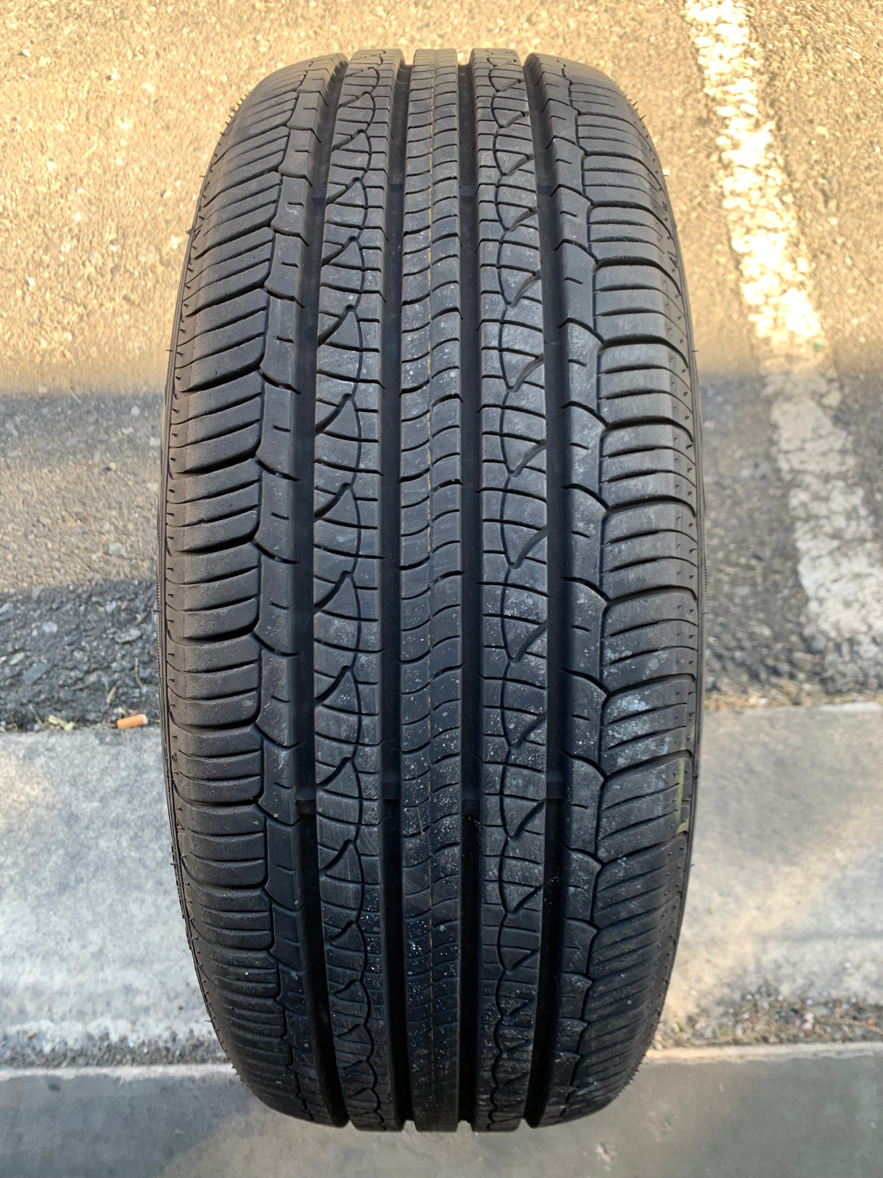 1 X single 185/55/16 83H M+S Nexen Npriz AH8 with 80% tread