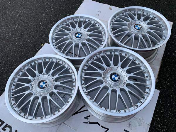 Set of OEM BMW 101M 2 Piece BBS 19" E60 rims in showroom cond - photo 2