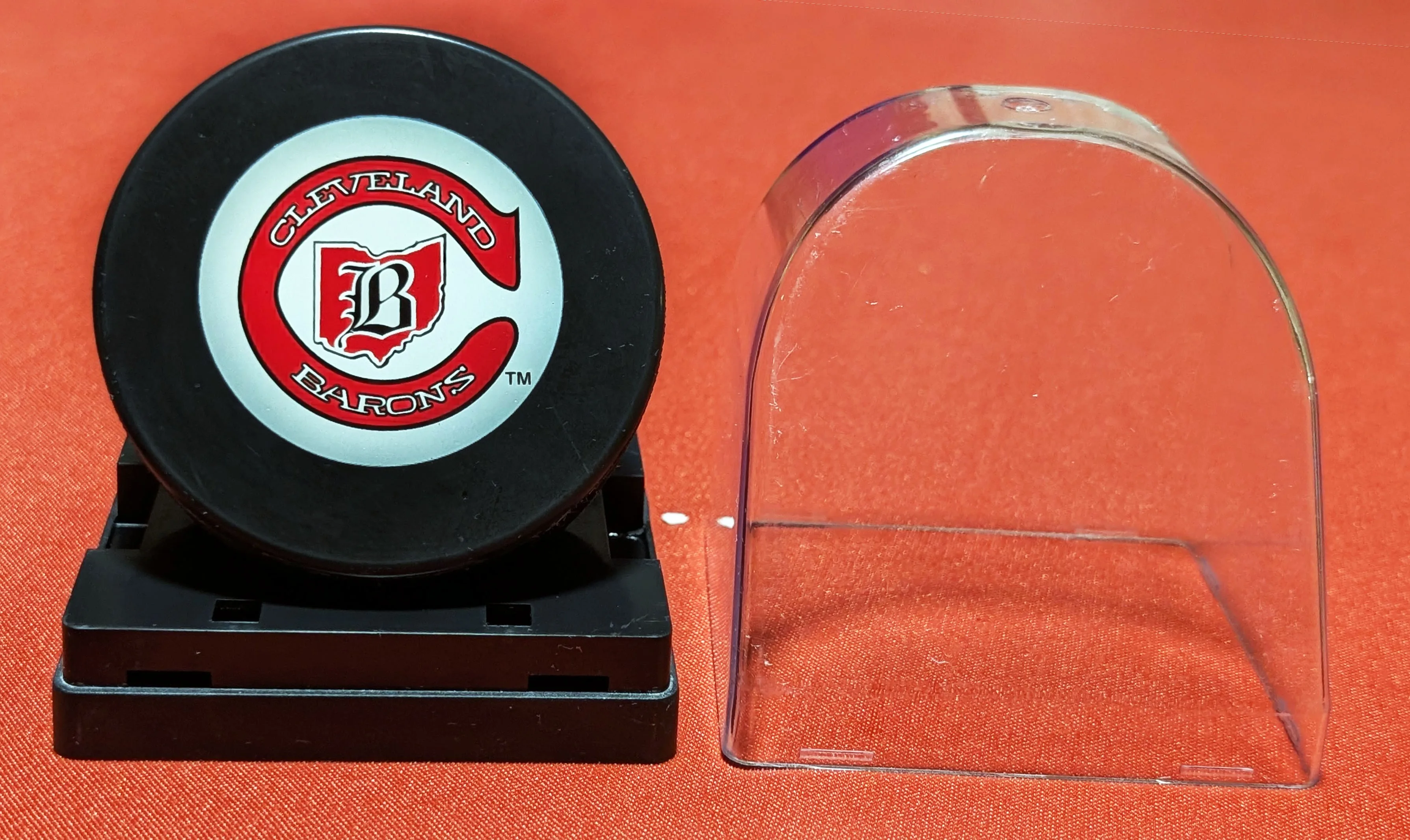 Vintage NHL Inglasco Puck with Display Stand - Made in Slovakia image indicator(5)