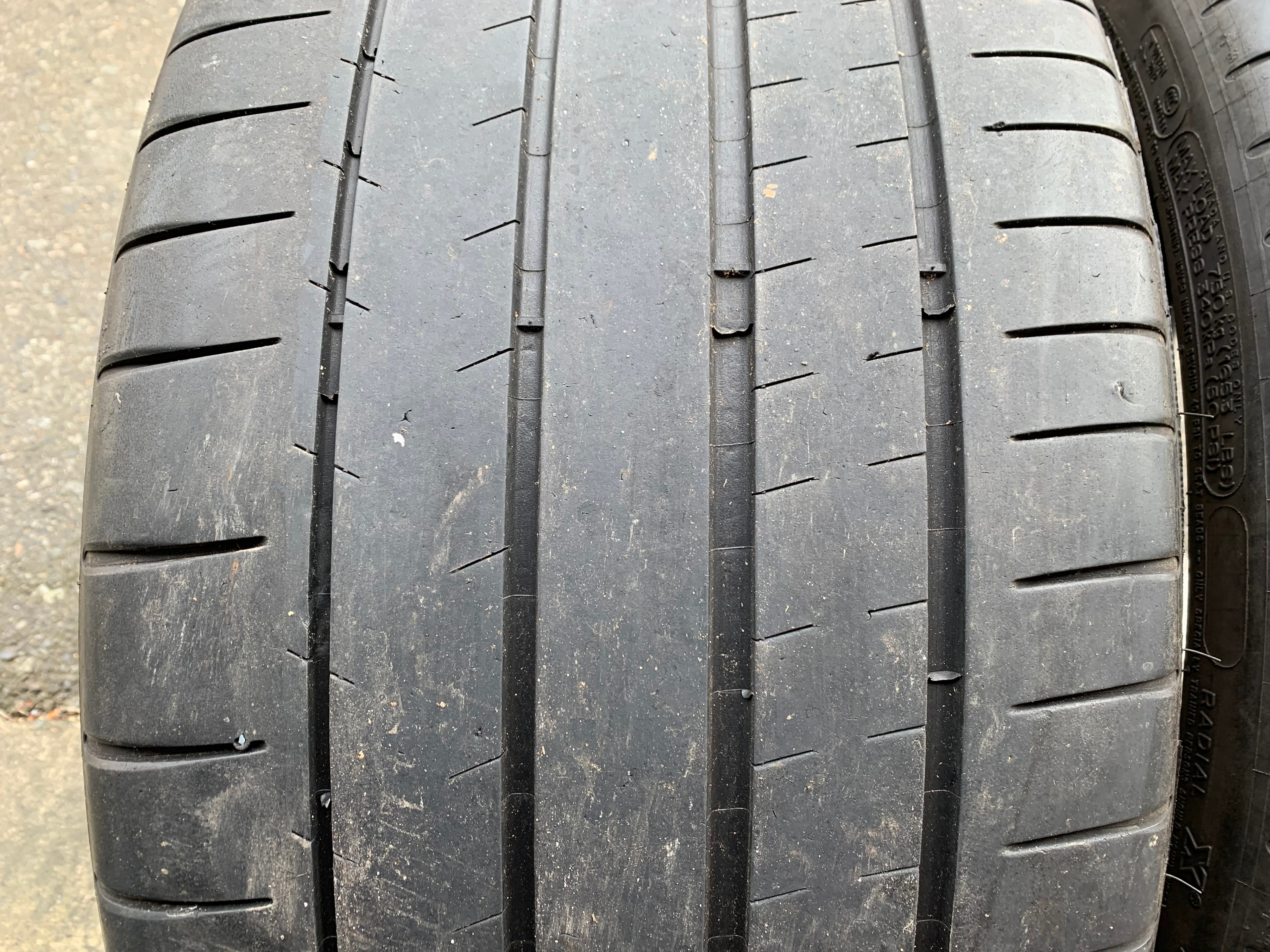 PAIR of 275/30/21 XL Michelin Pilot Sport ZP RFT with 60% tread - photo 2