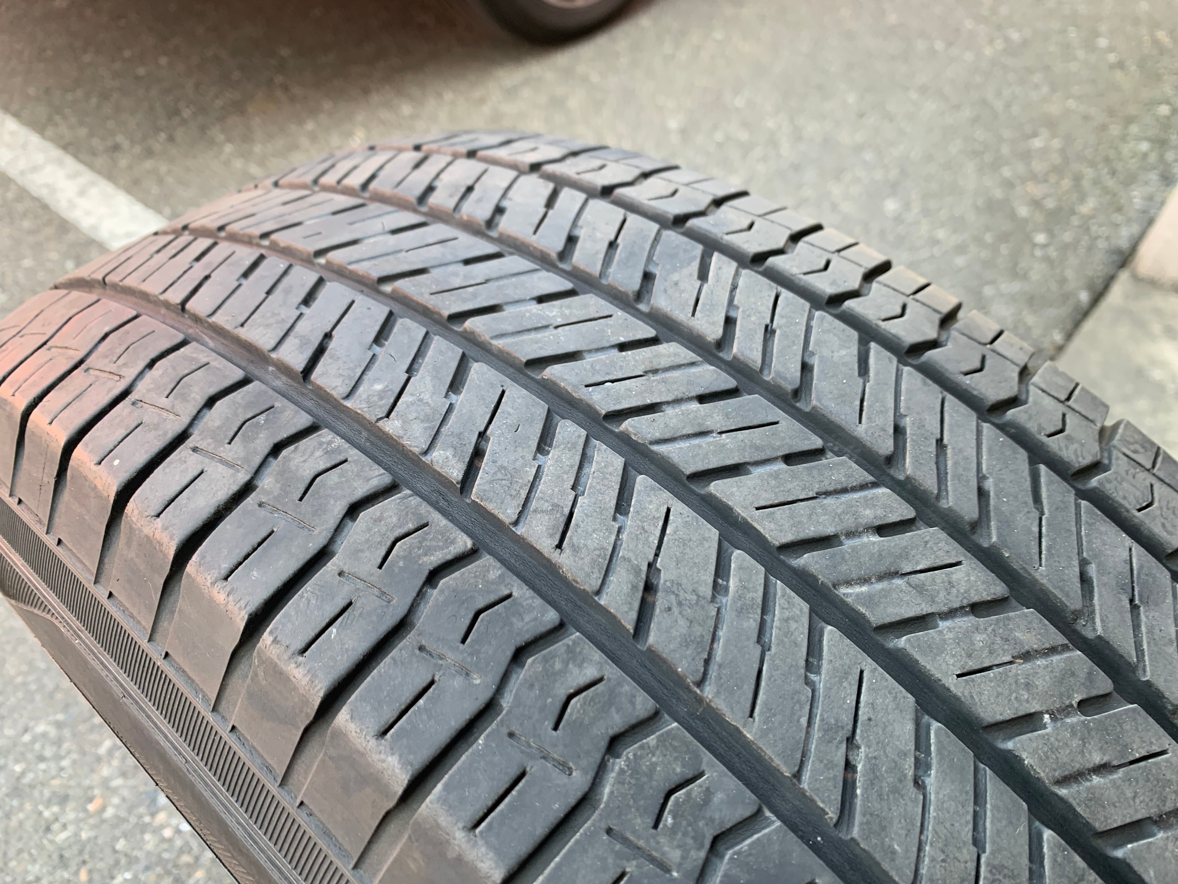 1 X single 225/65/17 M+S Yokohama Geolander G91A with 60% tread - photo 4