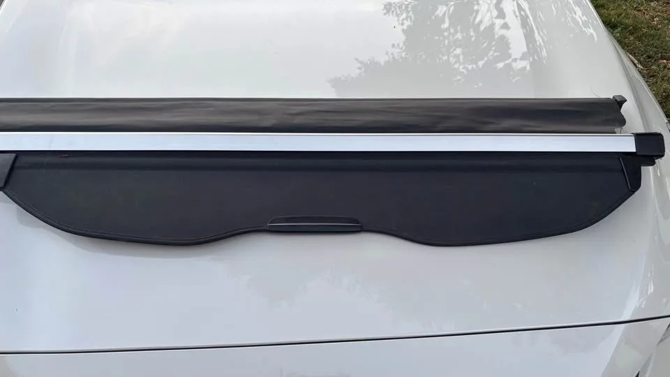 Subaru Cargo Roll Cover image indicator(2)